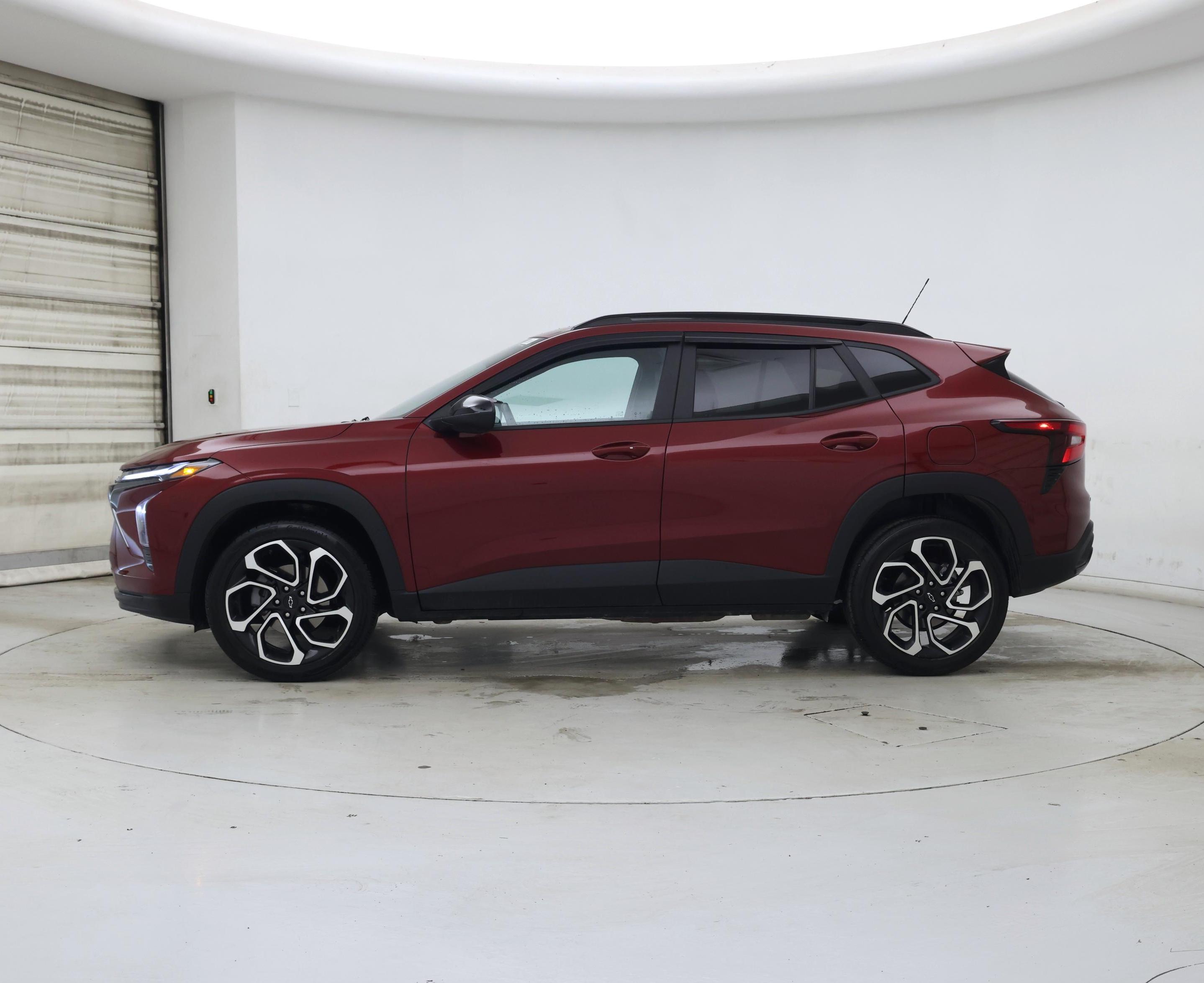 Thumbnail: 2024 Chevrolet Trax - 3