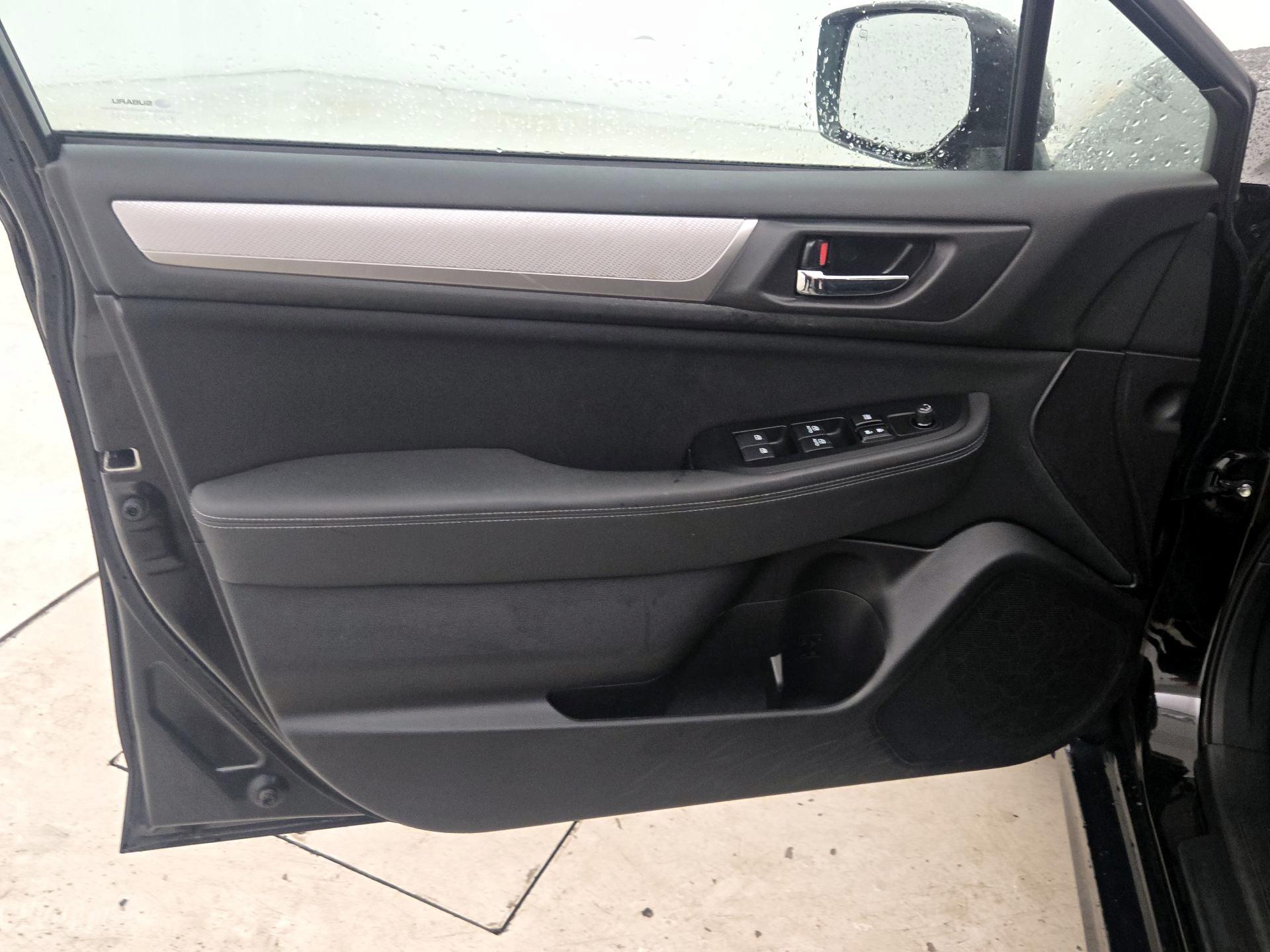 Thumbnail: 2016 Subaru Legacy - 12