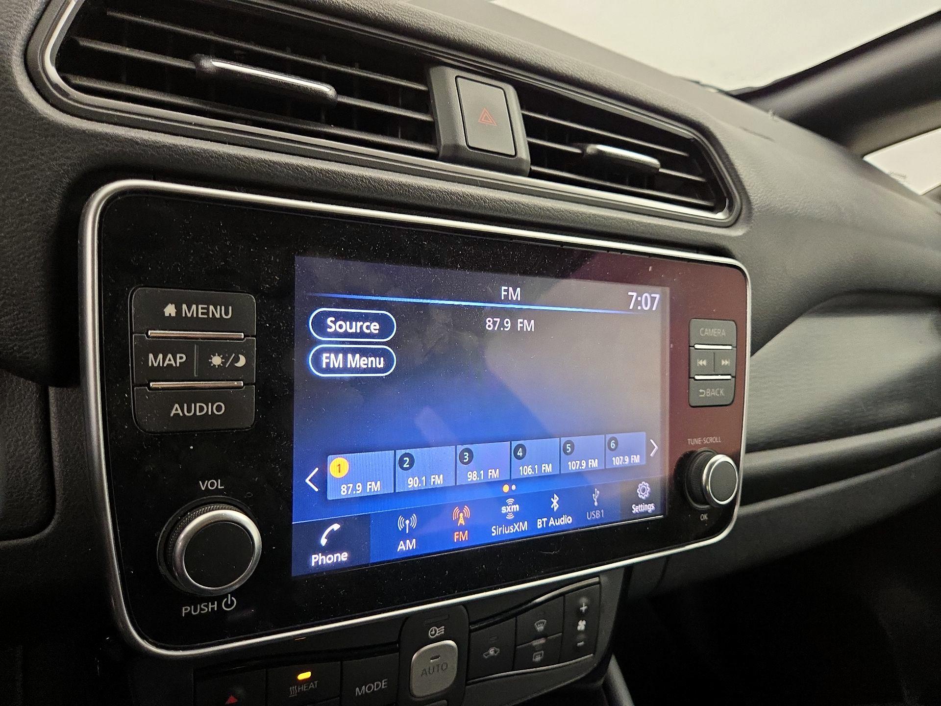 Thumbnail: 2021 Nissan Leaf - 16