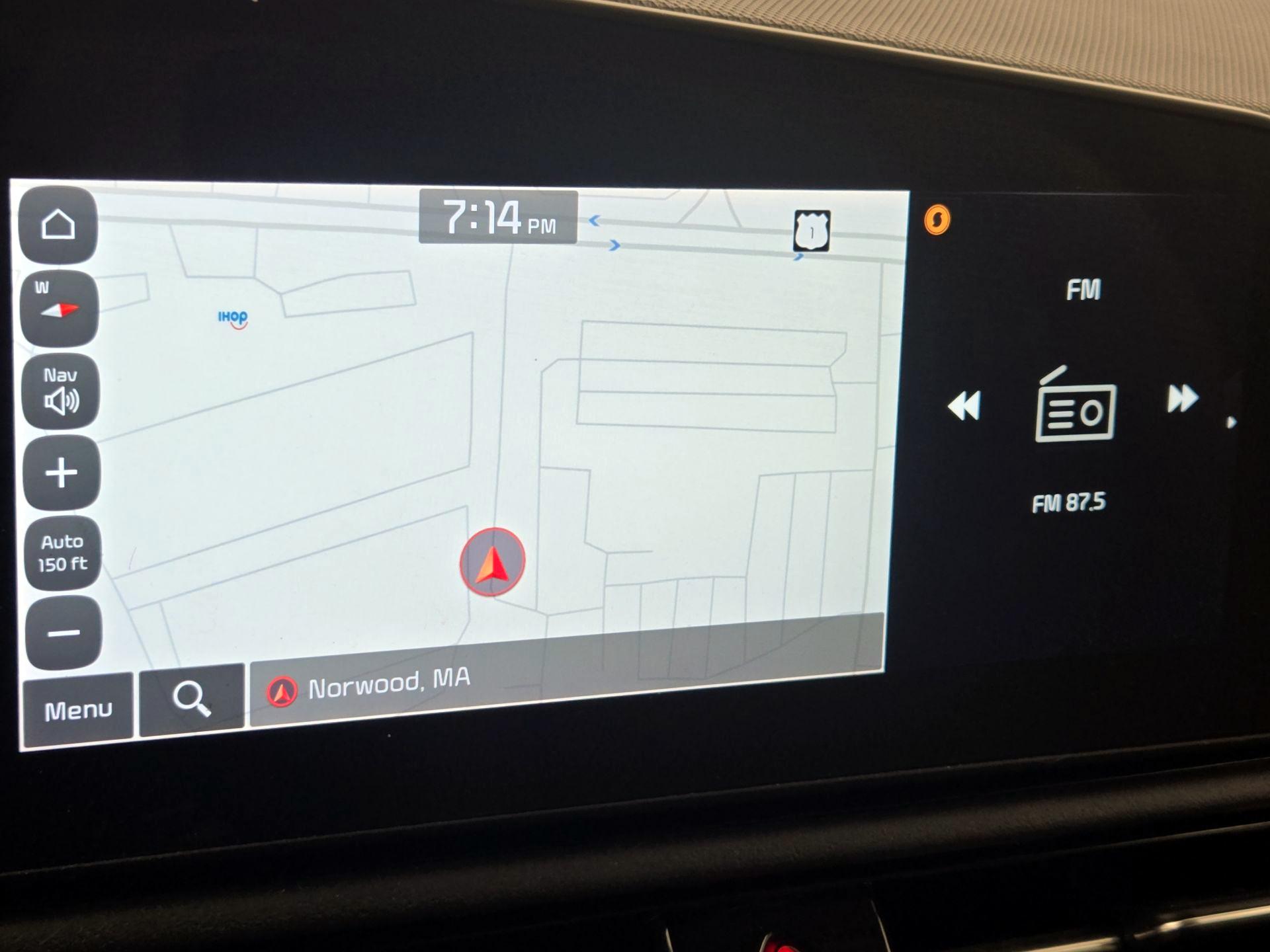 Thumbnail: 2023 Kia Niro - 14