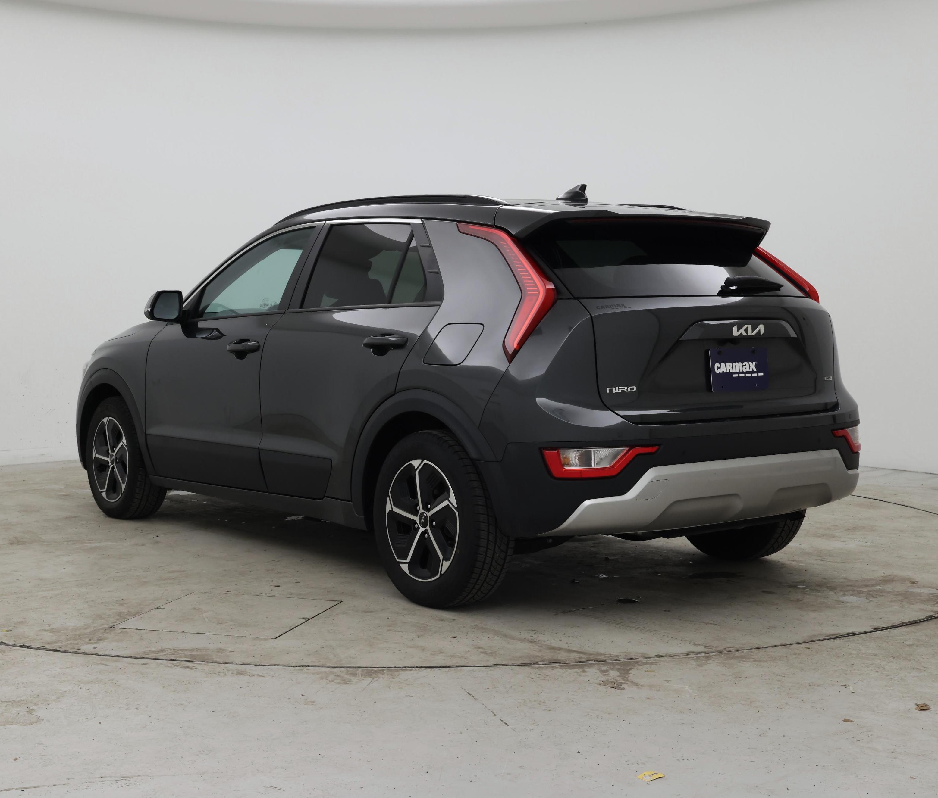 Thumbnail: 2023 Kia Niro - 2