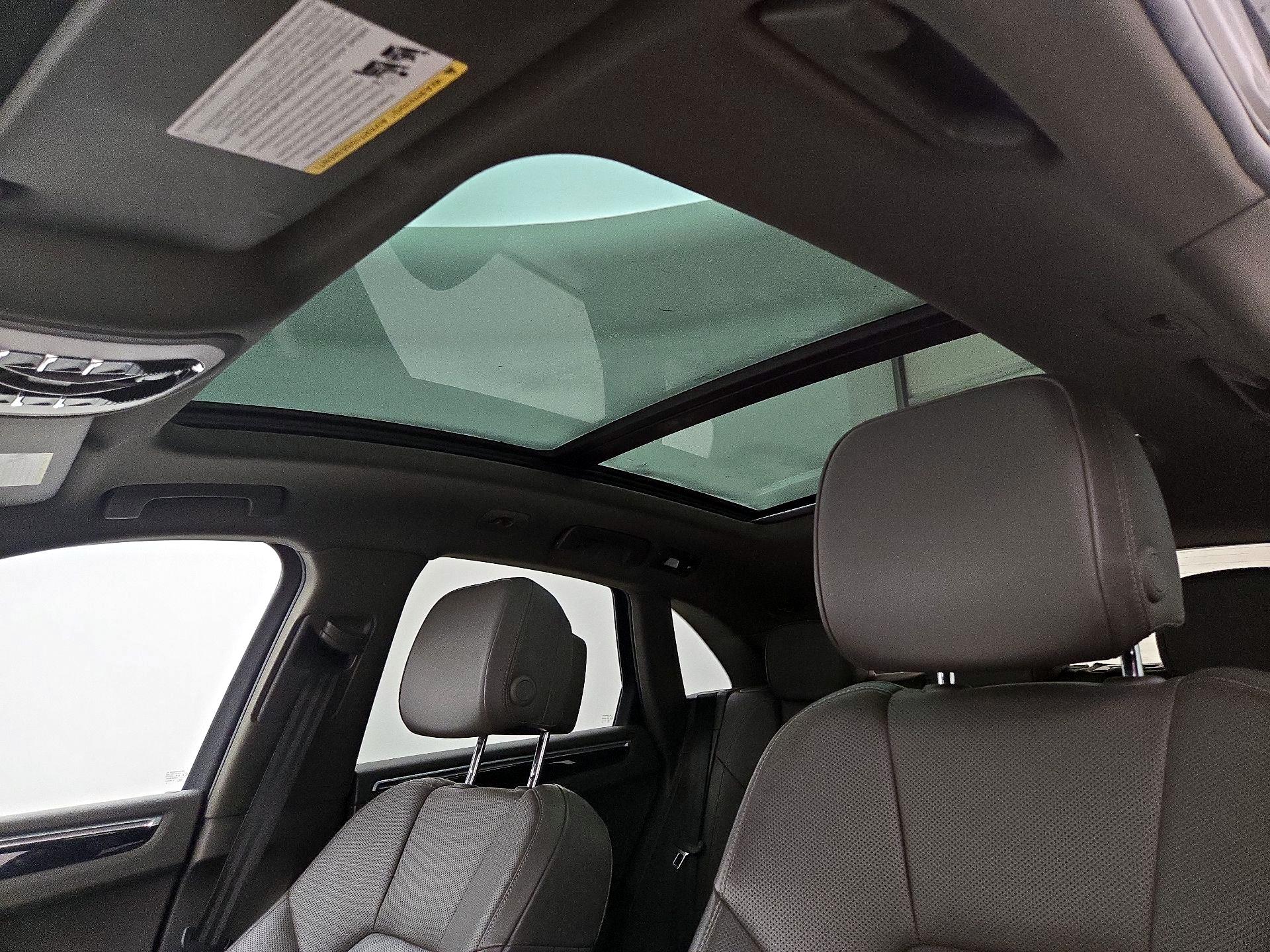 Thumbnail: 2018 Porsche Macan - 20