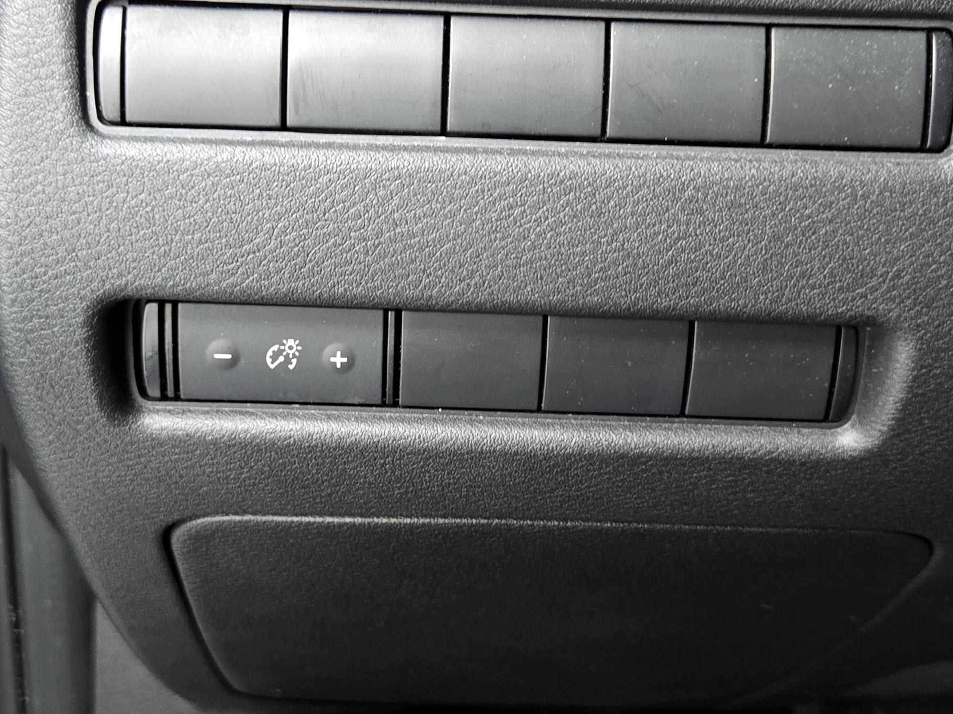 Thumbnail: 2021 Nissan Rogue - 13