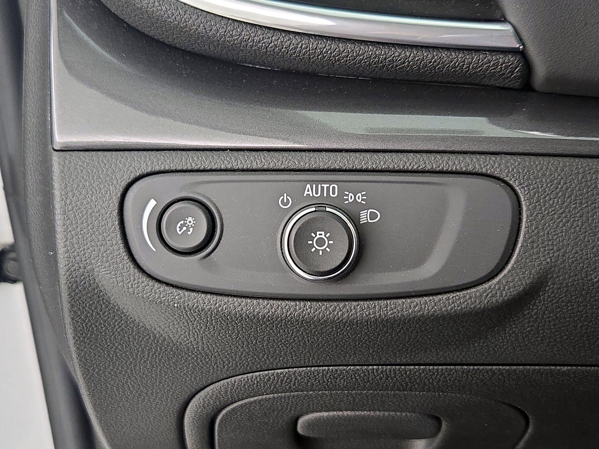 Thumbnail: 2021 Buick Encore - 13