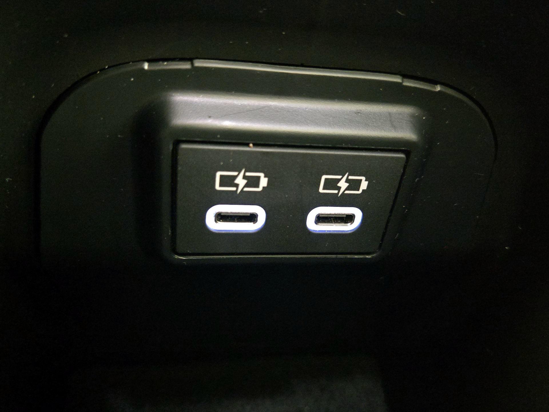 Thumbnail: 2024 Toyota RAV4 - 18