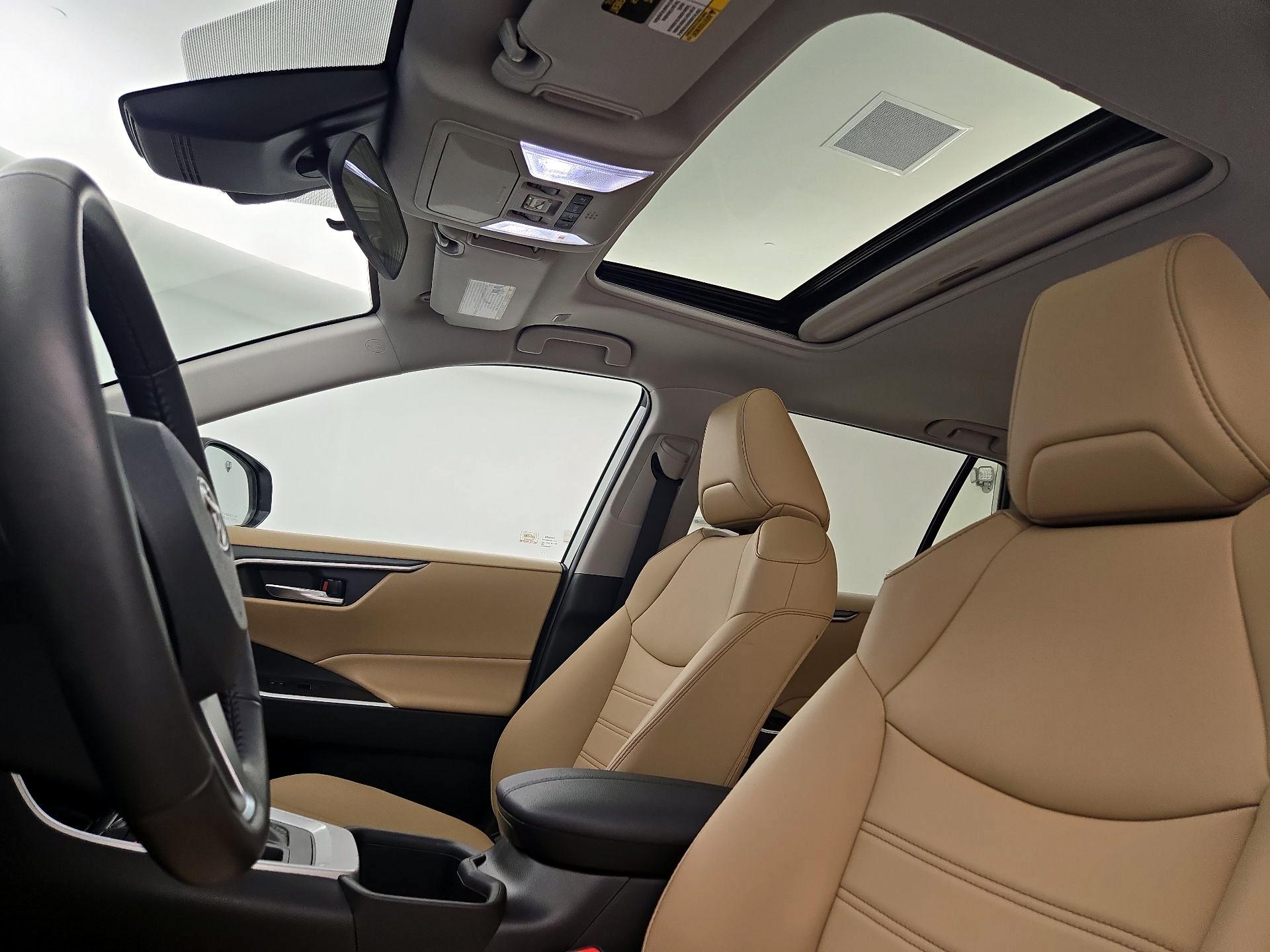 Thumbnail: 2024 Toyota RAV4 - 19