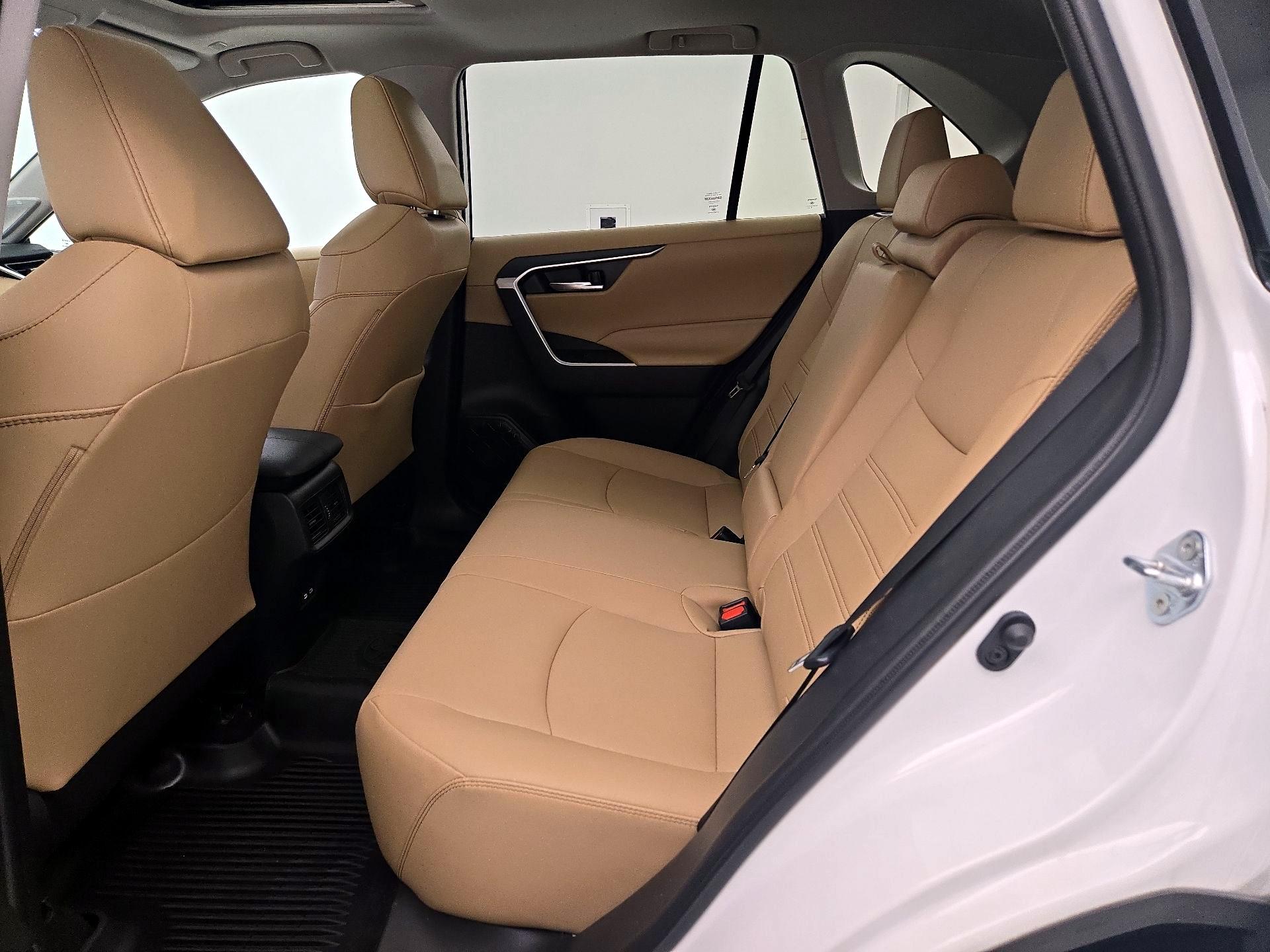 Thumbnail: 2024 Toyota RAV4 - 20