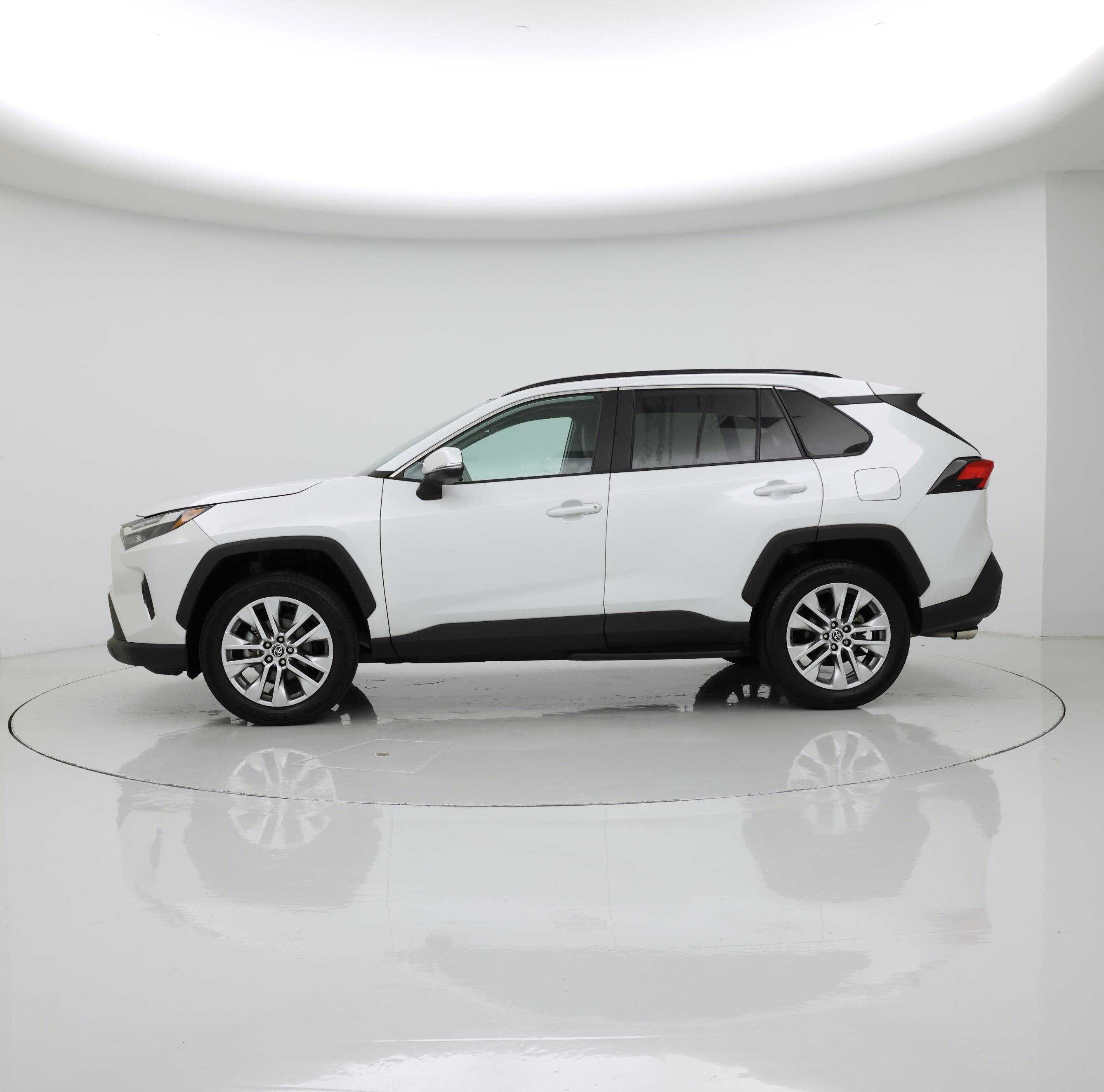 Thumbnail: 2024 Toyota RAV4 - 3
