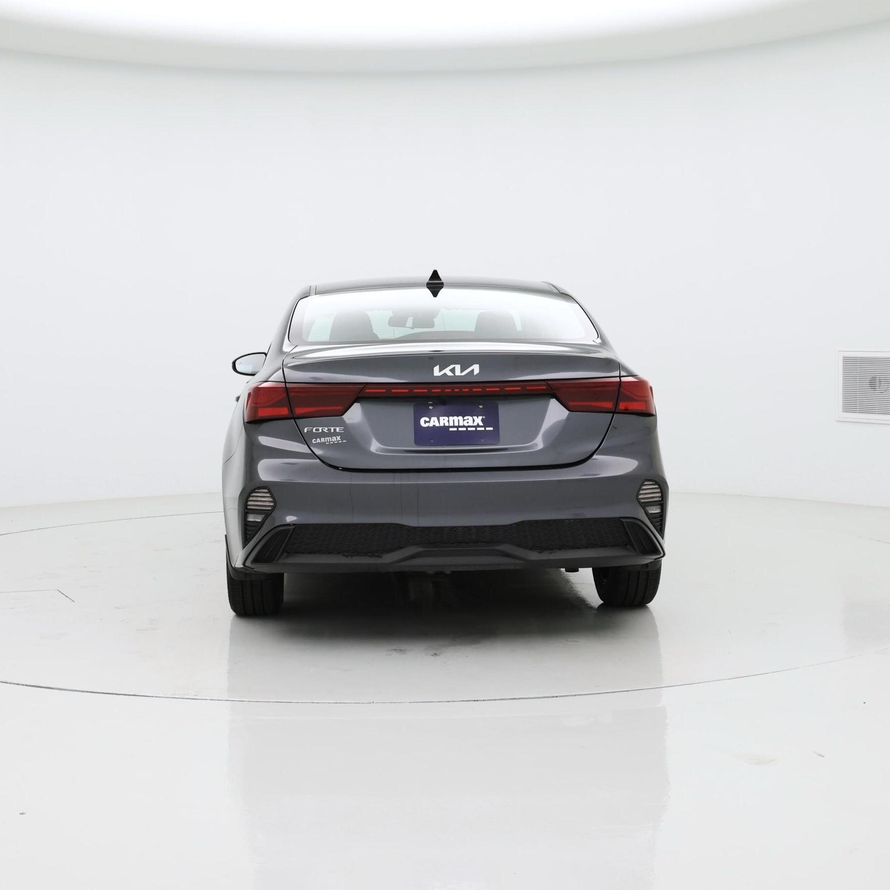 Thumbnail: 2023 Kia Forte - 6