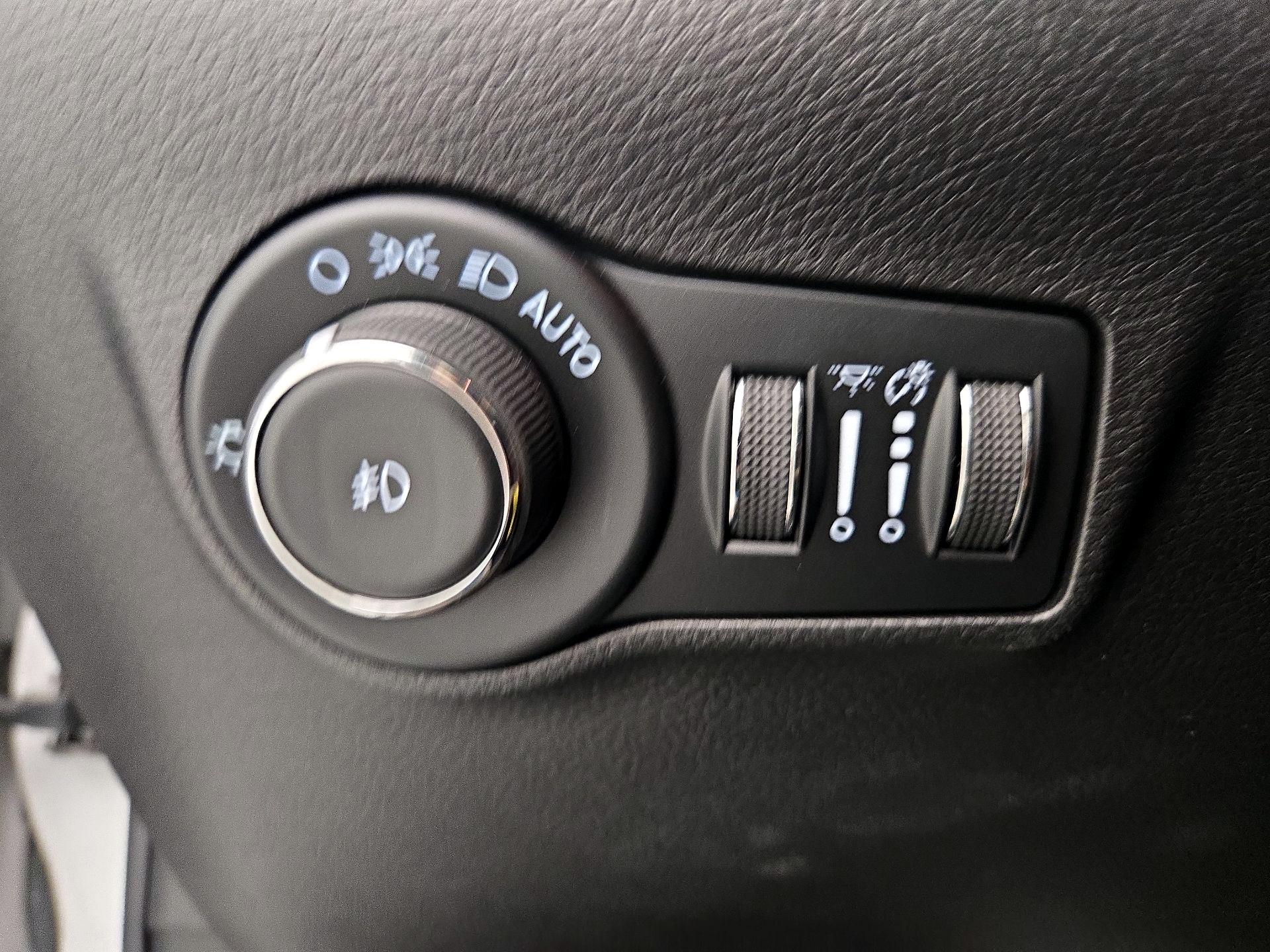 Thumbnail: 2022 Jeep Compass - 13