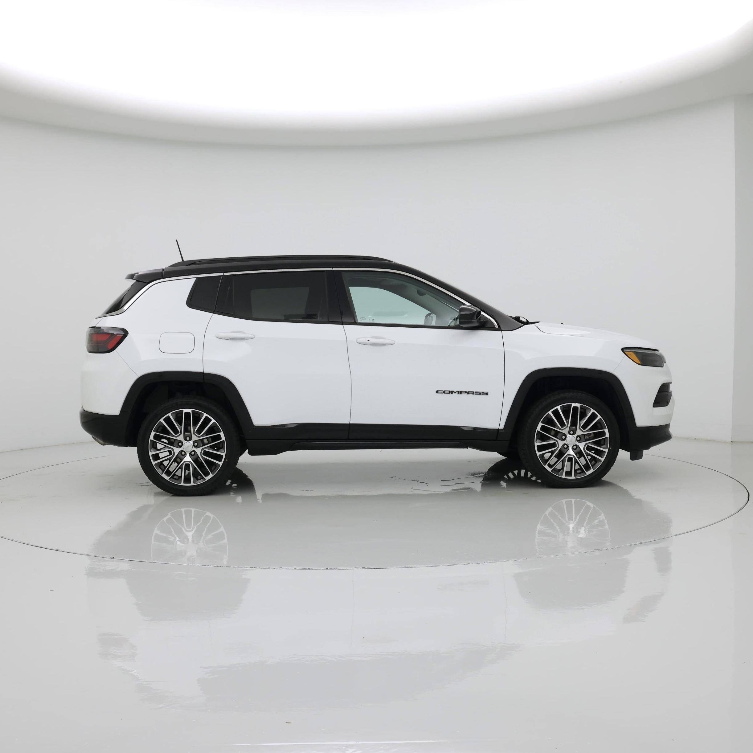 Thumbnail: 2022 Jeep Compass - 7
