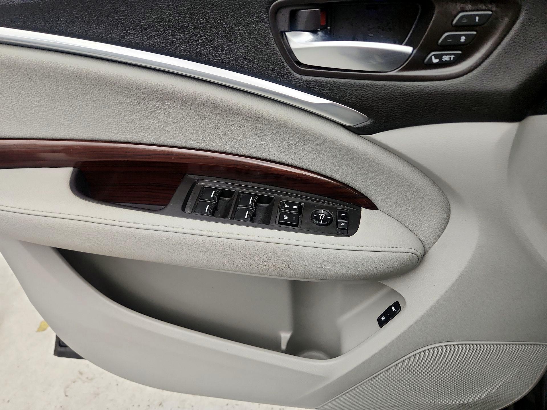 Thumbnail: 2016 Acura MDX - 12