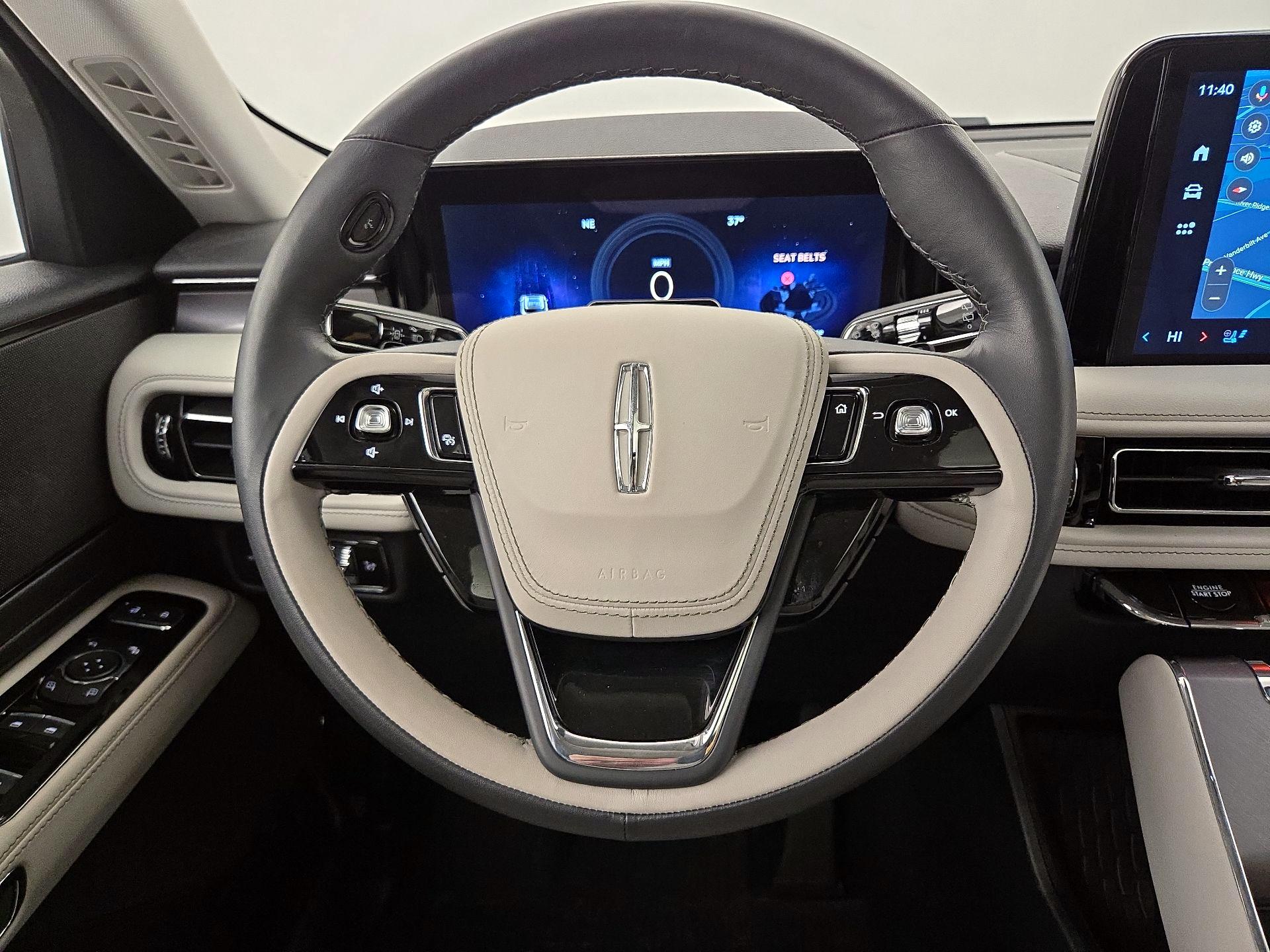 Thumbnail: 2025 Lincoln Aviator - 10