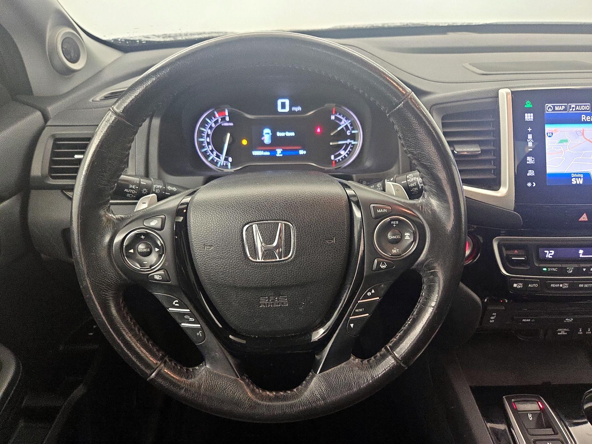 Thumbnail: 2016 Honda Pilot - 10