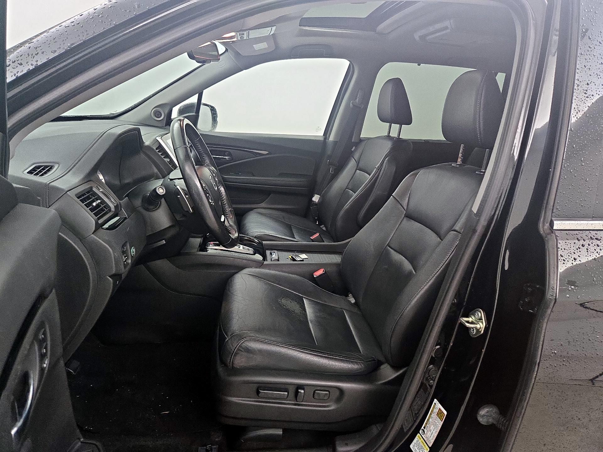 Thumbnail: 2016 Honda Pilot - 11