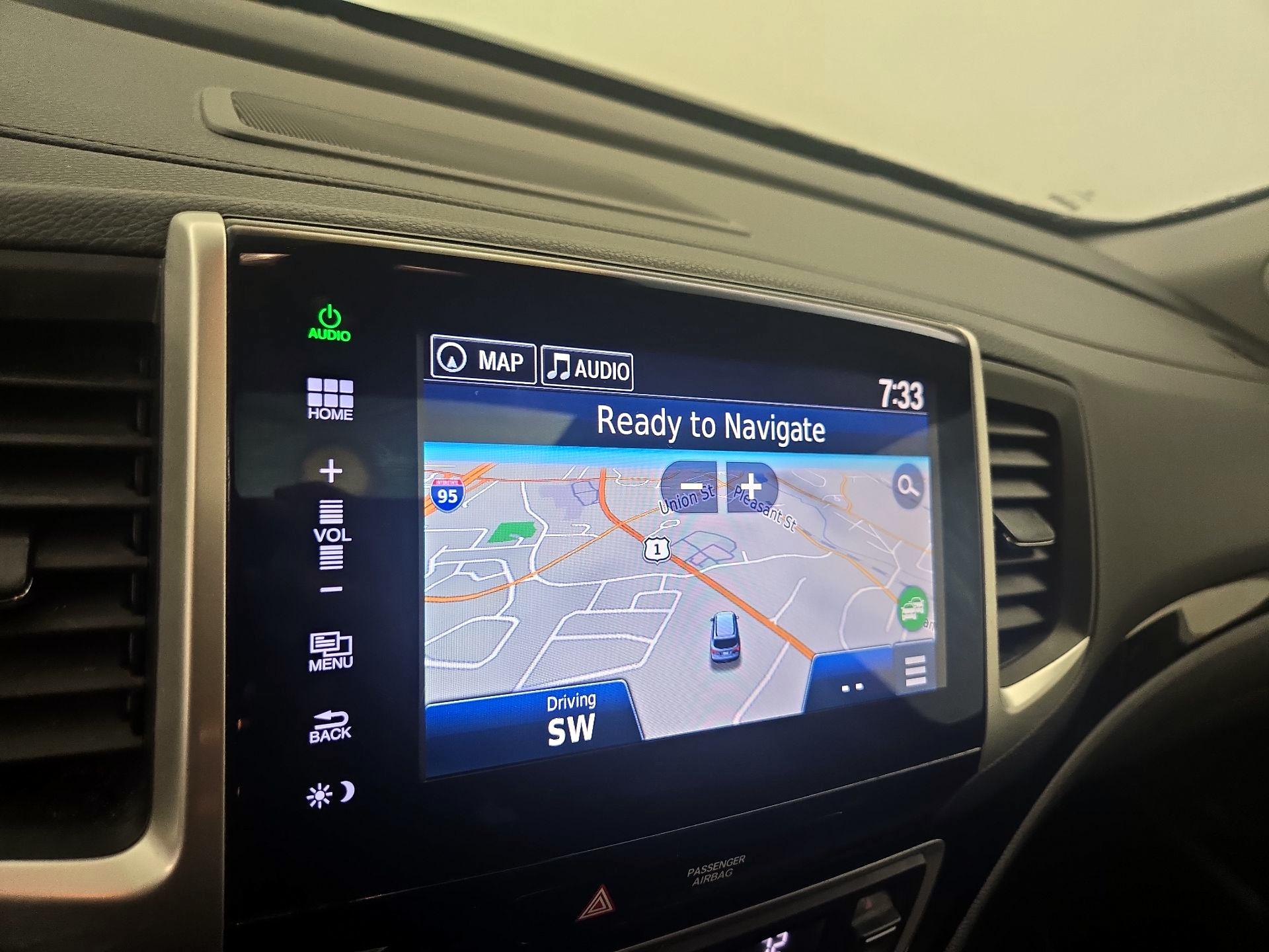 Thumbnail: 2016 Honda Pilot - 14