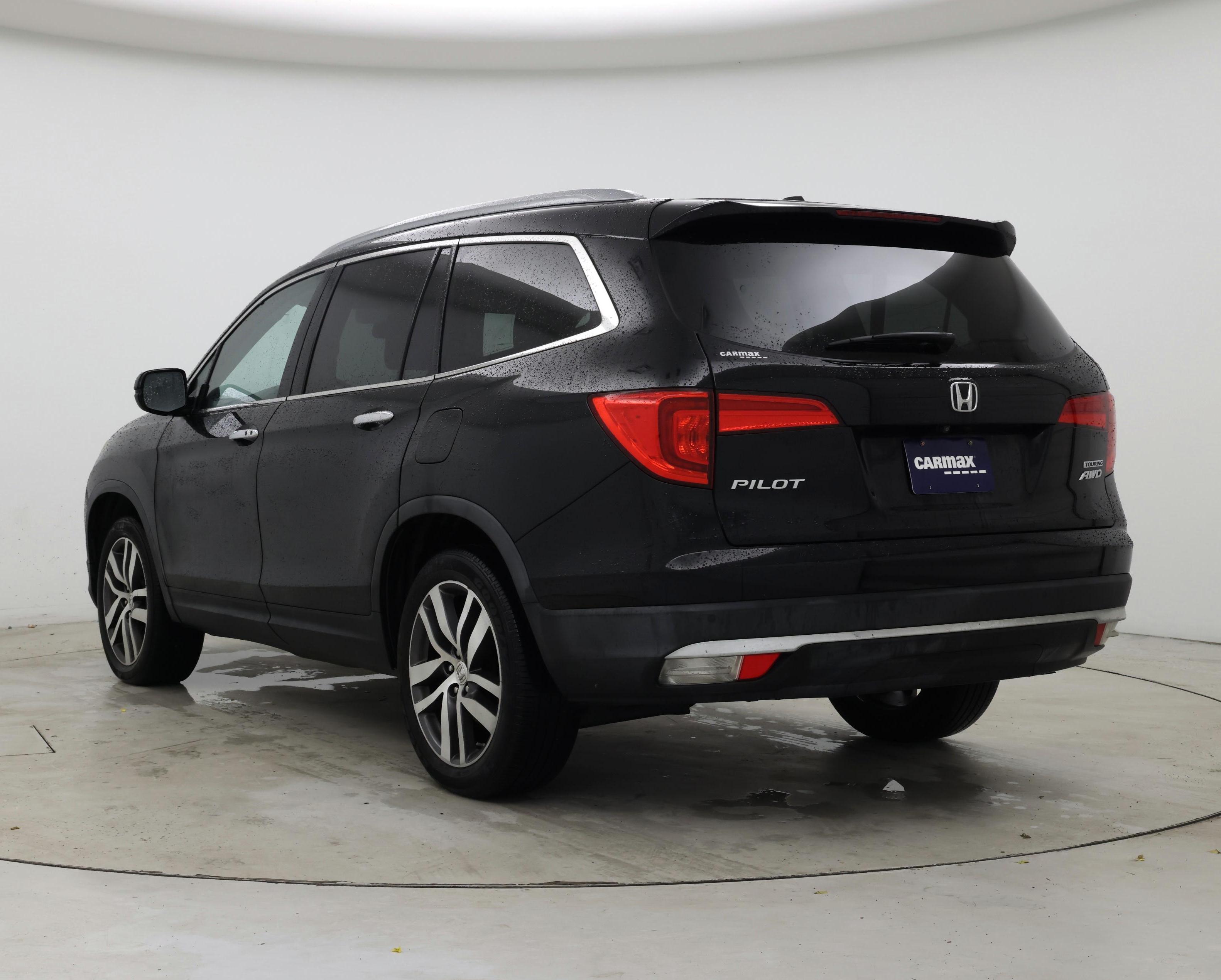 Thumbnail: 2016 Honda Pilot - 2