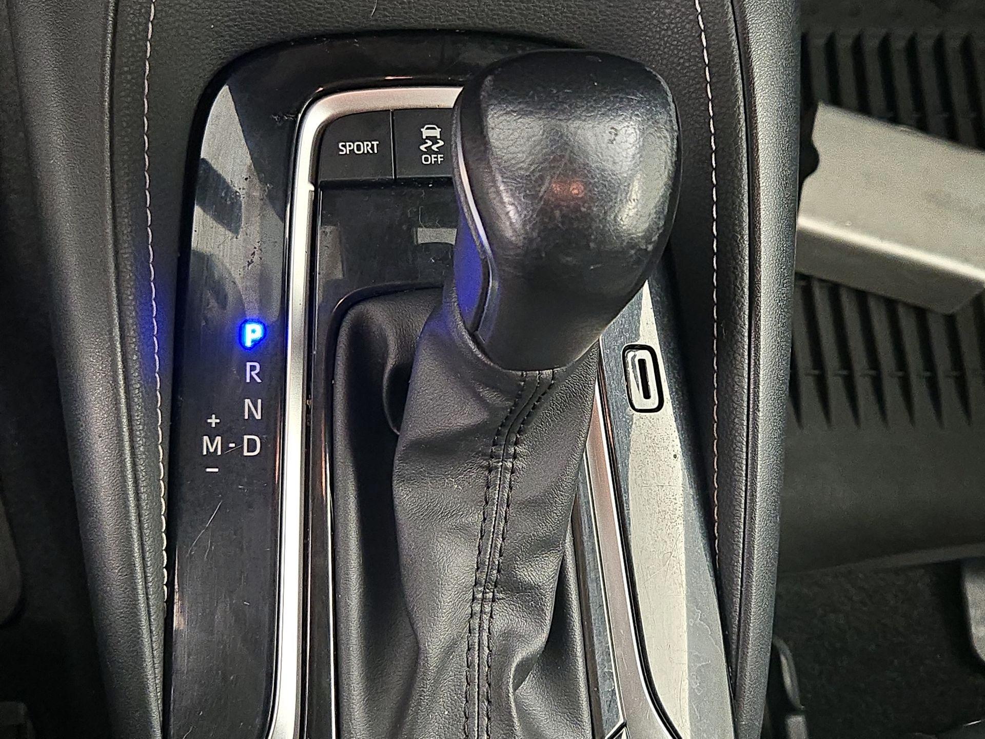 Thumbnail: 2022 Toyota Corolla - 18