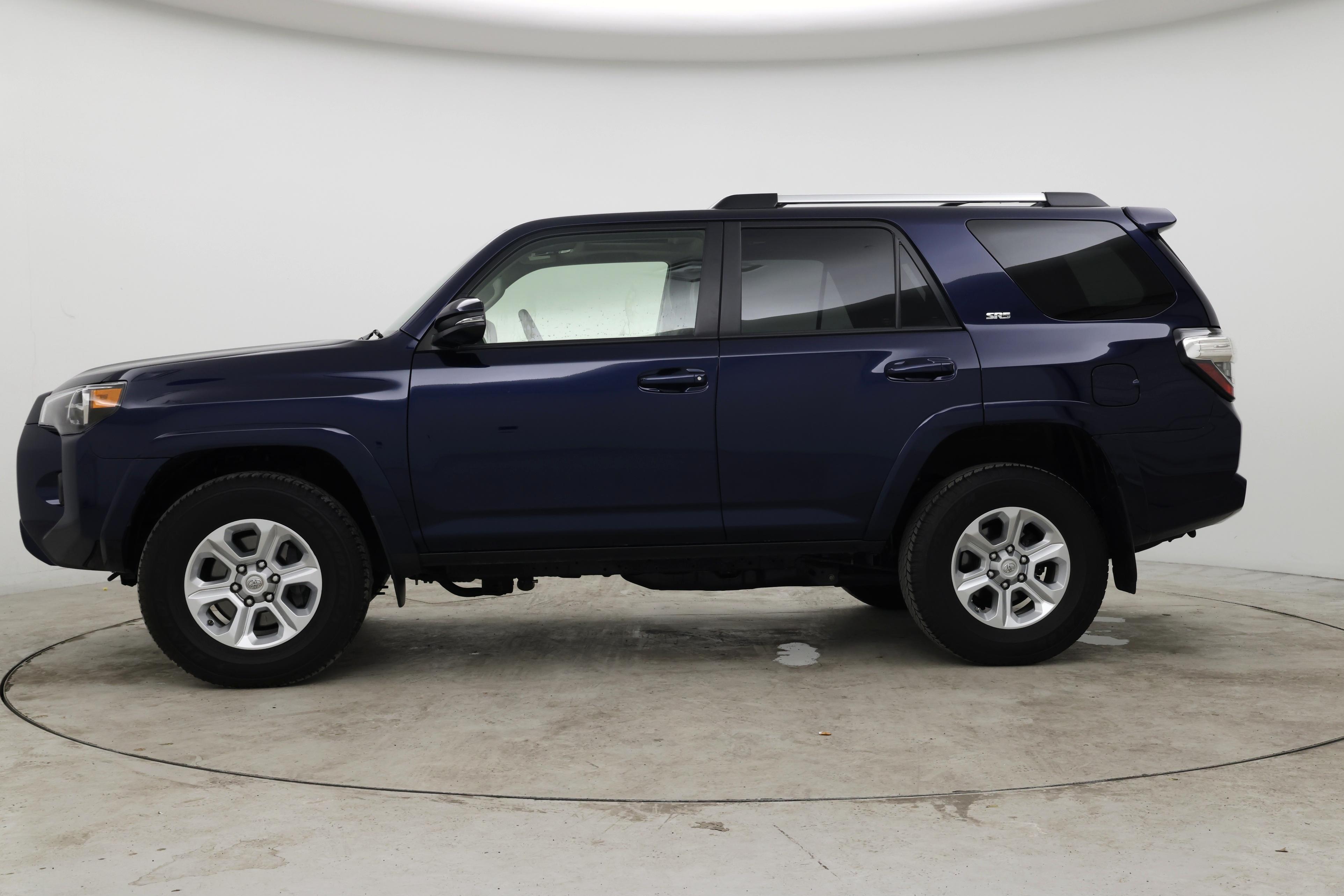 Thumbnail: 2021 Toyota 4Runner - 3