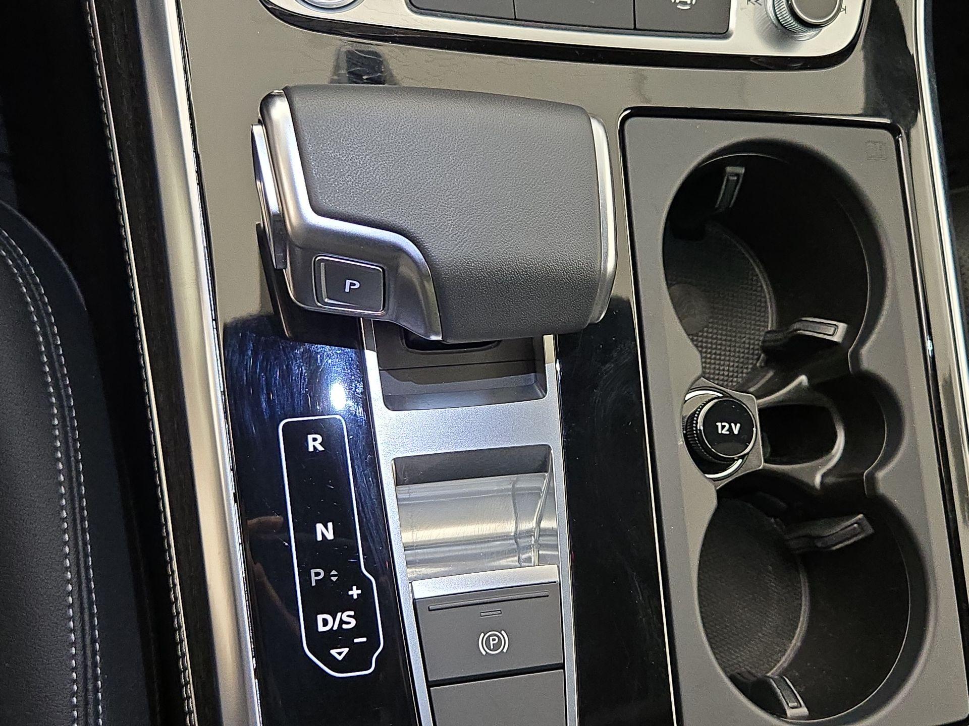 Thumbnail: 2025 Audi Q7 - 17