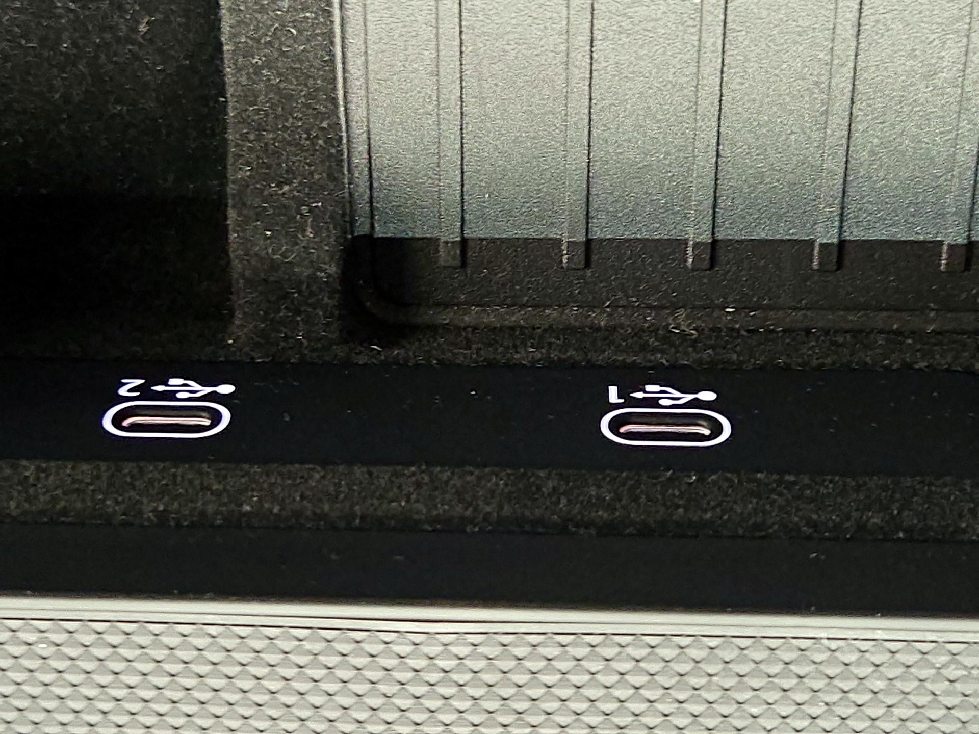 Thumbnail: 2025 Audi Q7 - 18