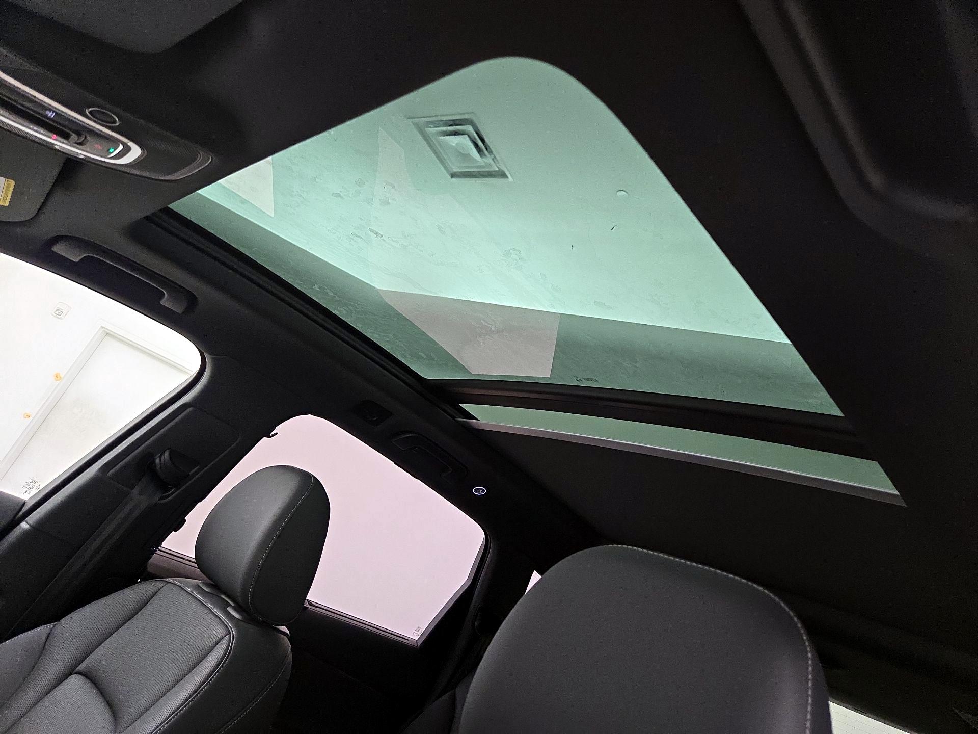 Thumbnail: 2025 Audi Q7 - 19