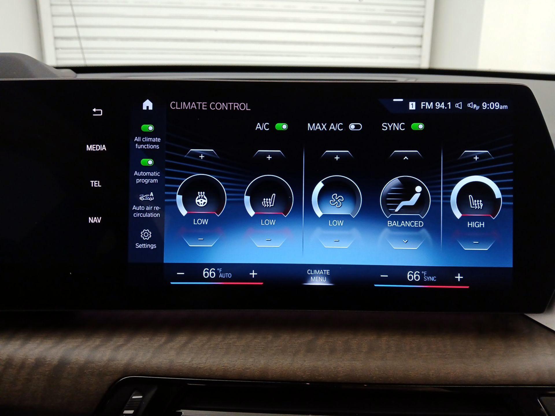 Thumbnail: 2023 BMW X1 - 16