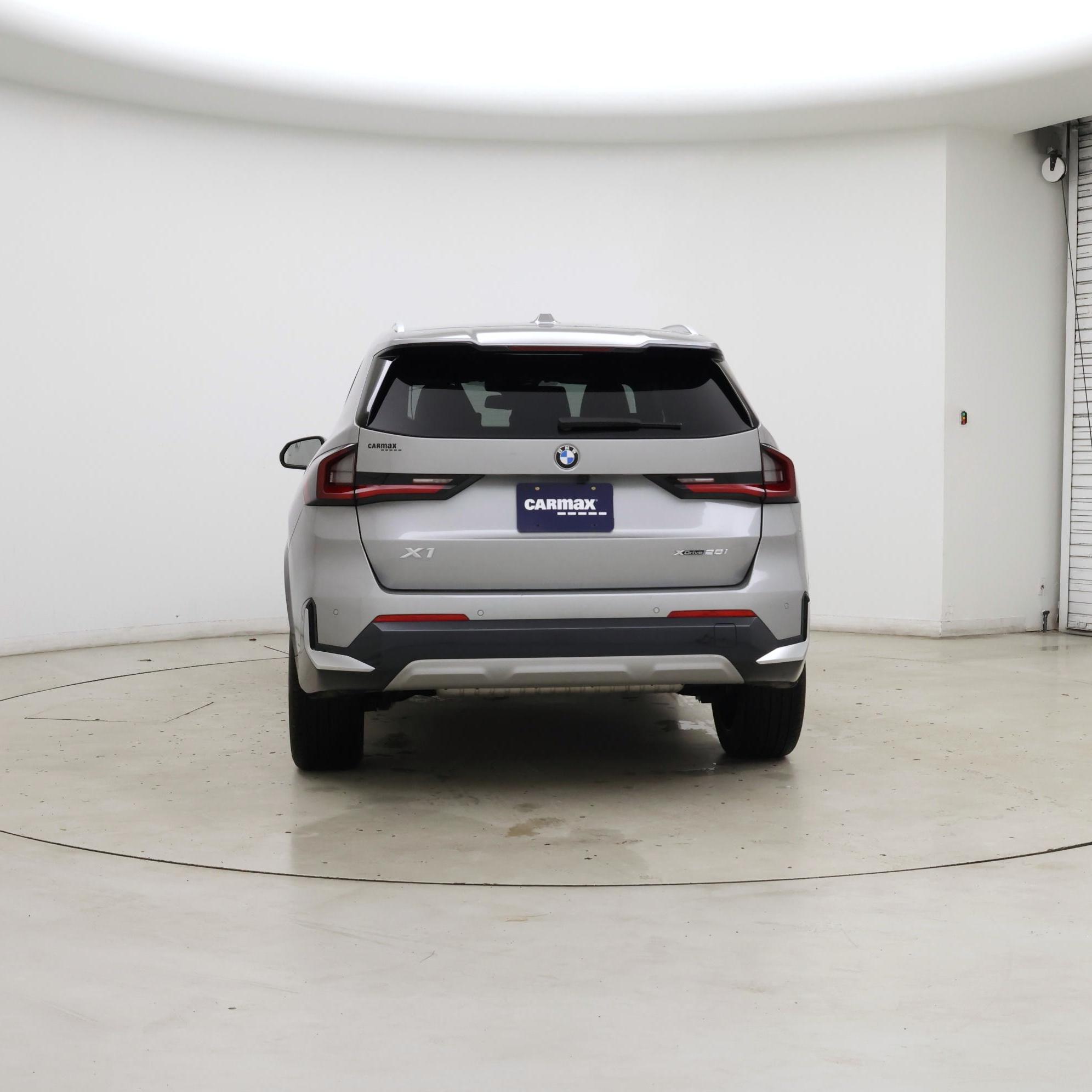 Thumbnail: 2023 BMW X1 - 6