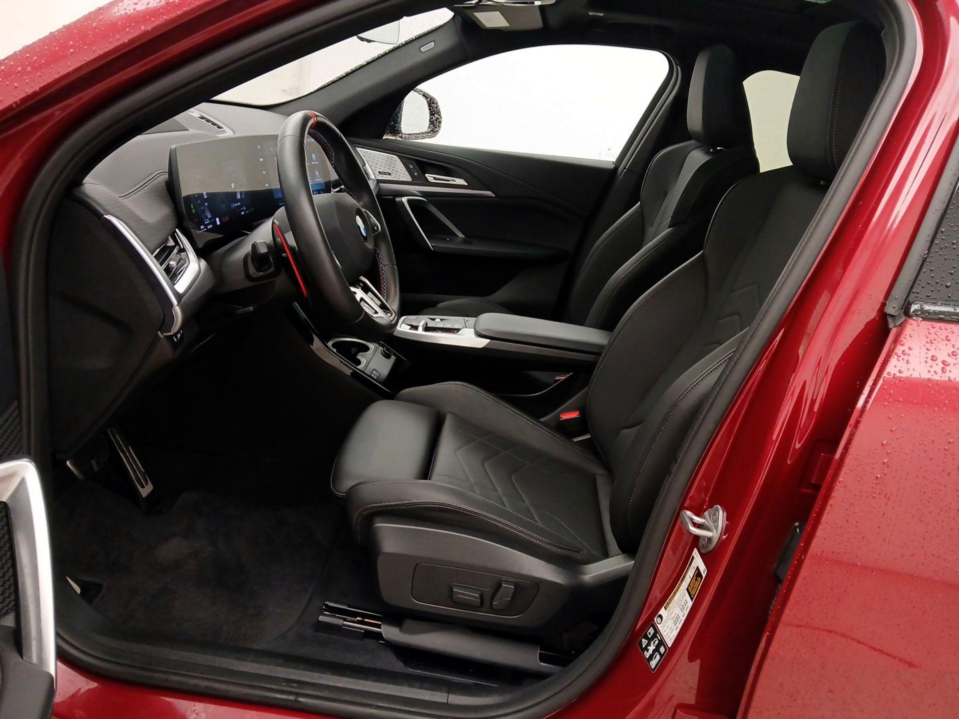 Thumbnail: 2025 BMW X2 - 11