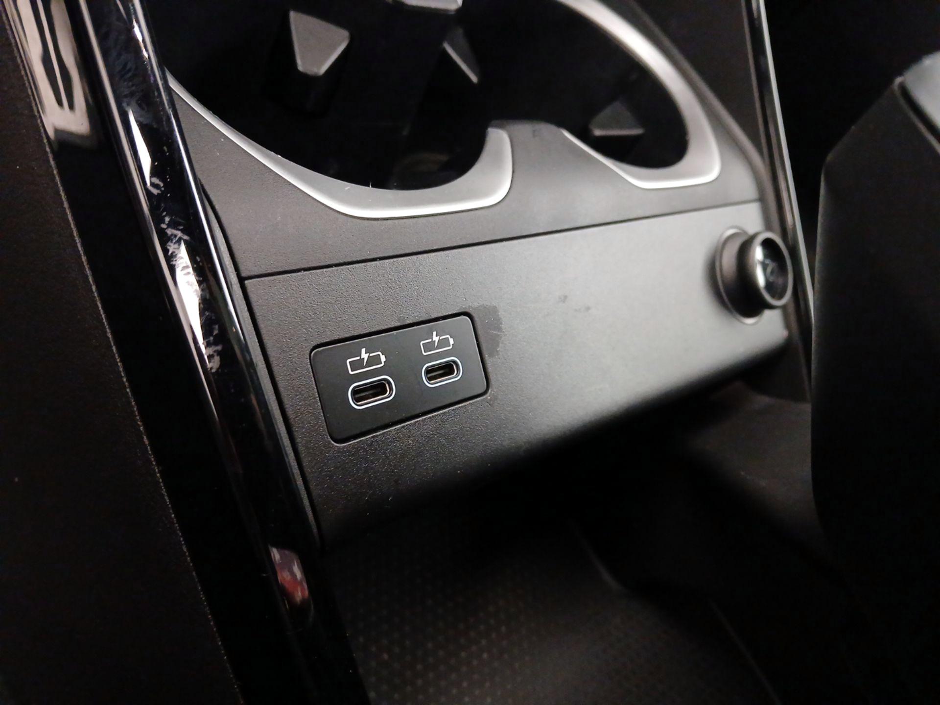 Thumbnail: 2025 BMW X2 - 18