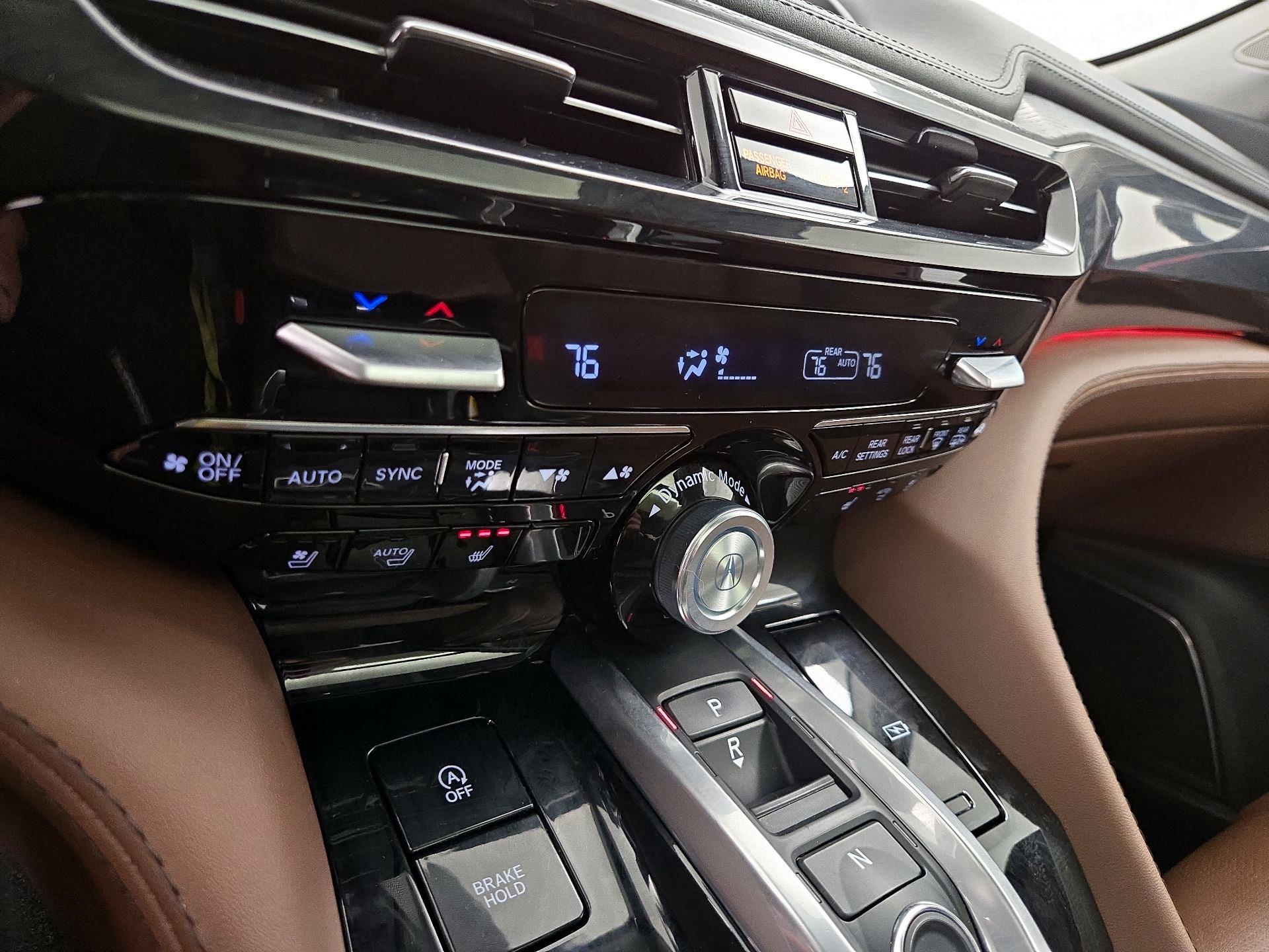 Thumbnail: 2022 Acura MDX - 17