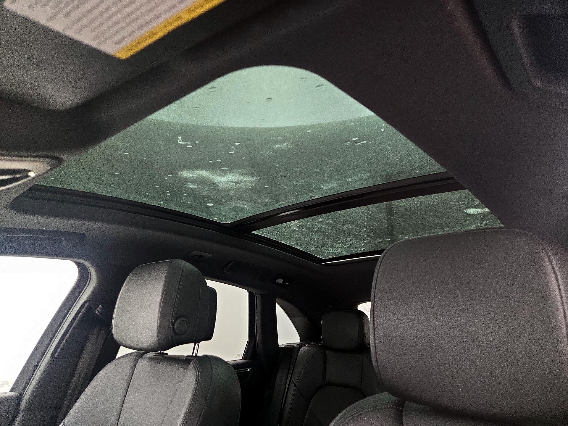 Thumbnail: 2018 Porsche Macan - 19