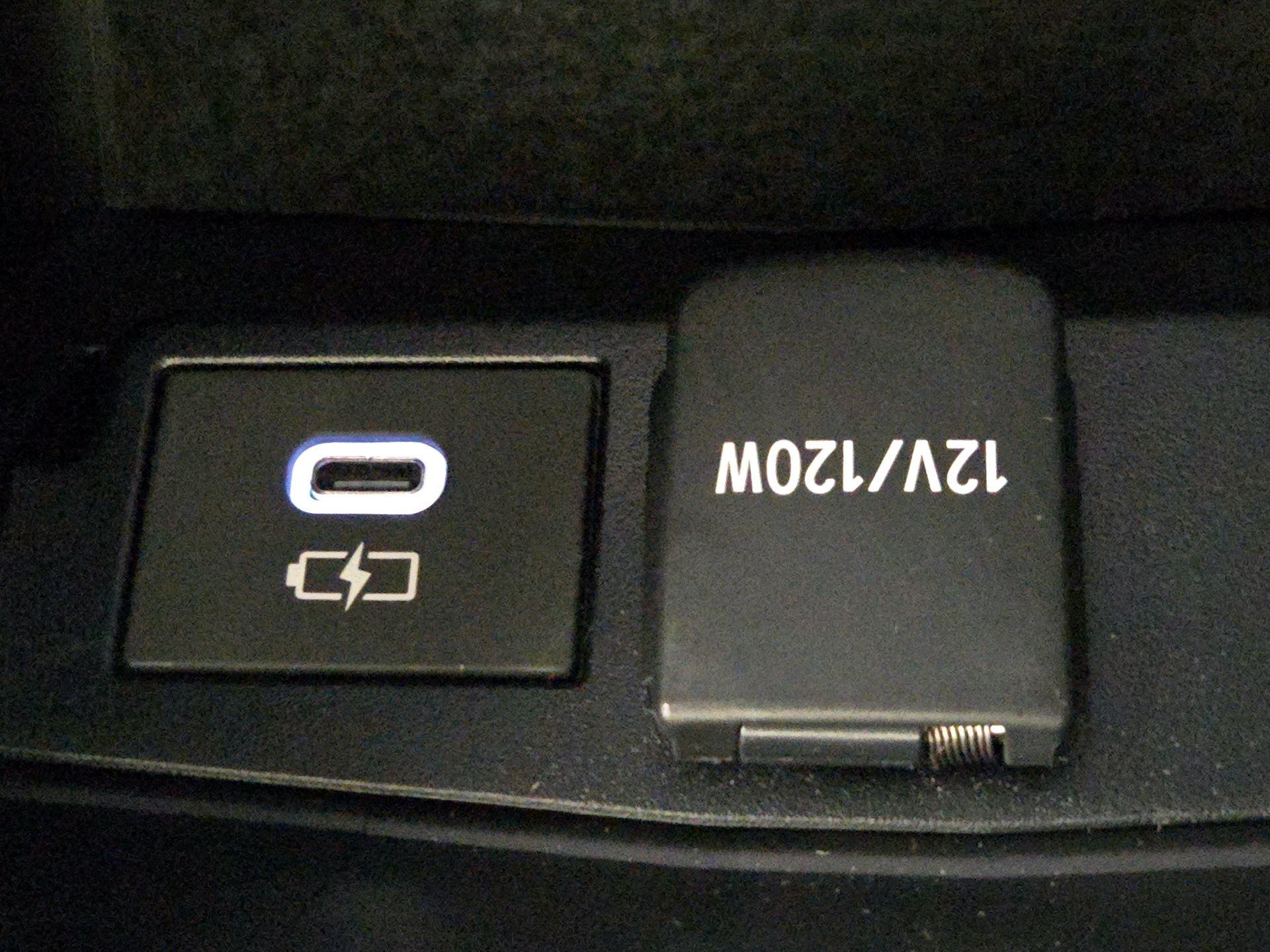 Thumbnail: 2026 Toyota Corolla Cross - 18