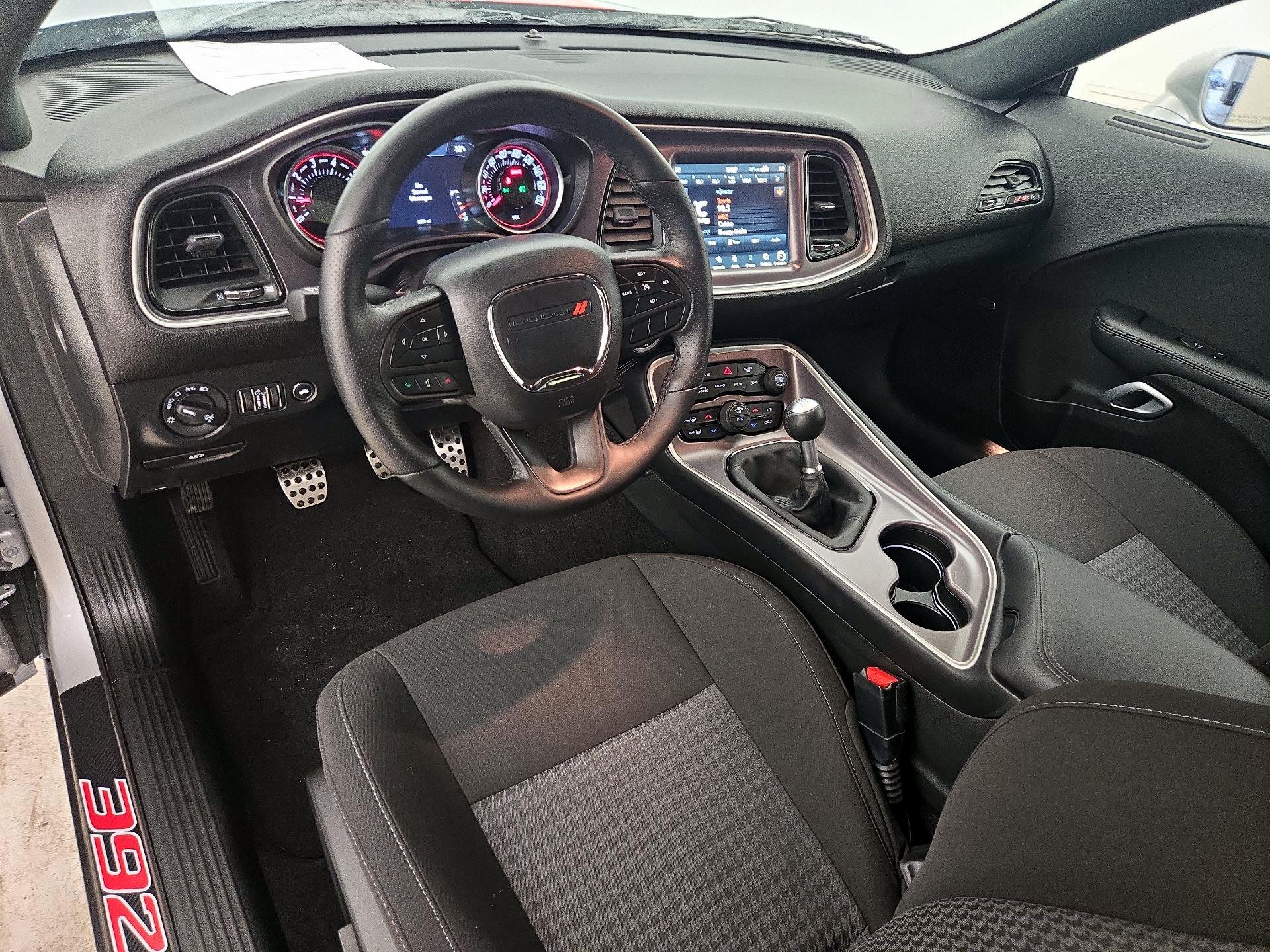Thumbnail: 2021 Dodge Challenger - 9