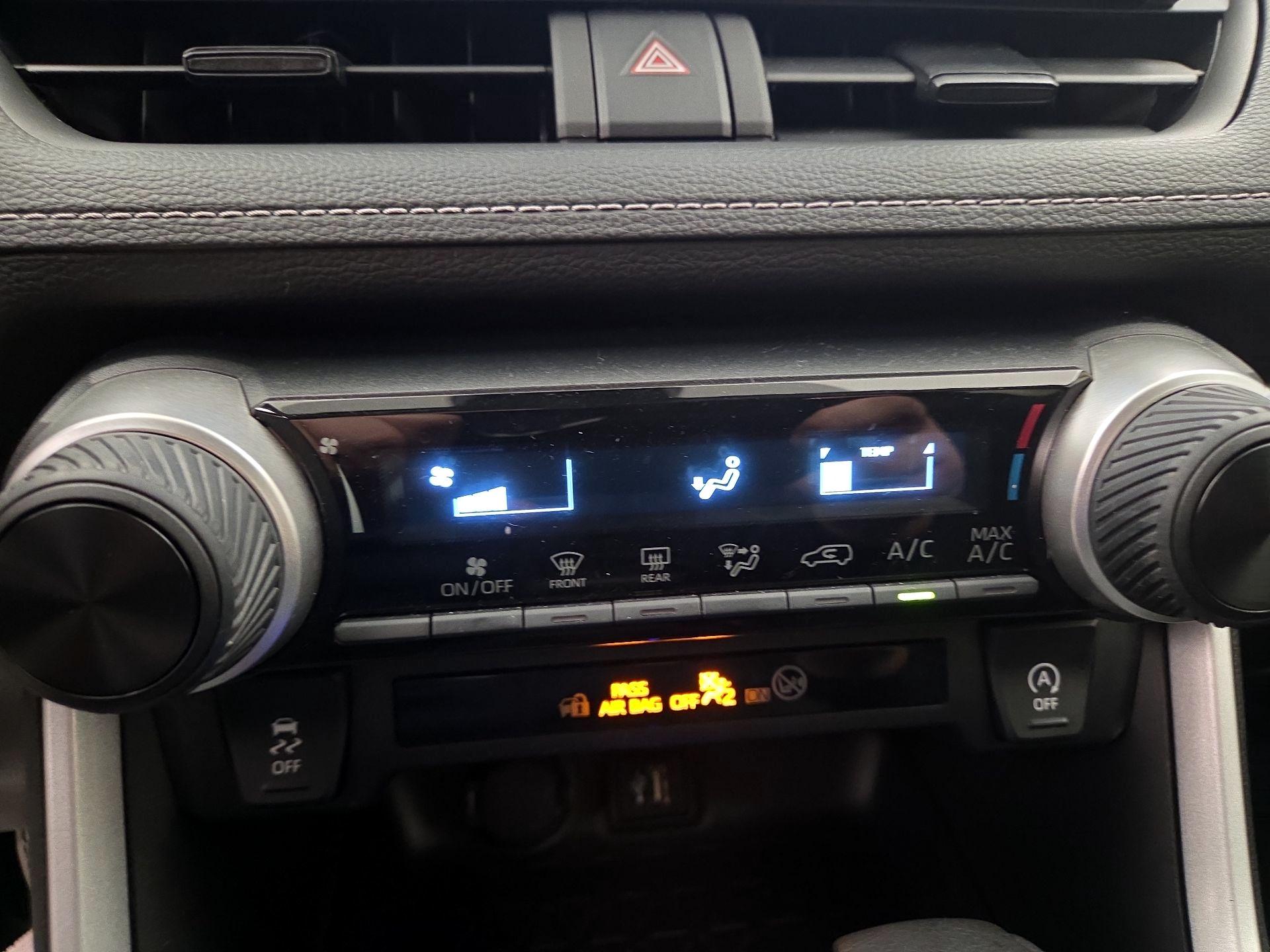 Thumbnail: 2024 Toyota RAV4 - 16