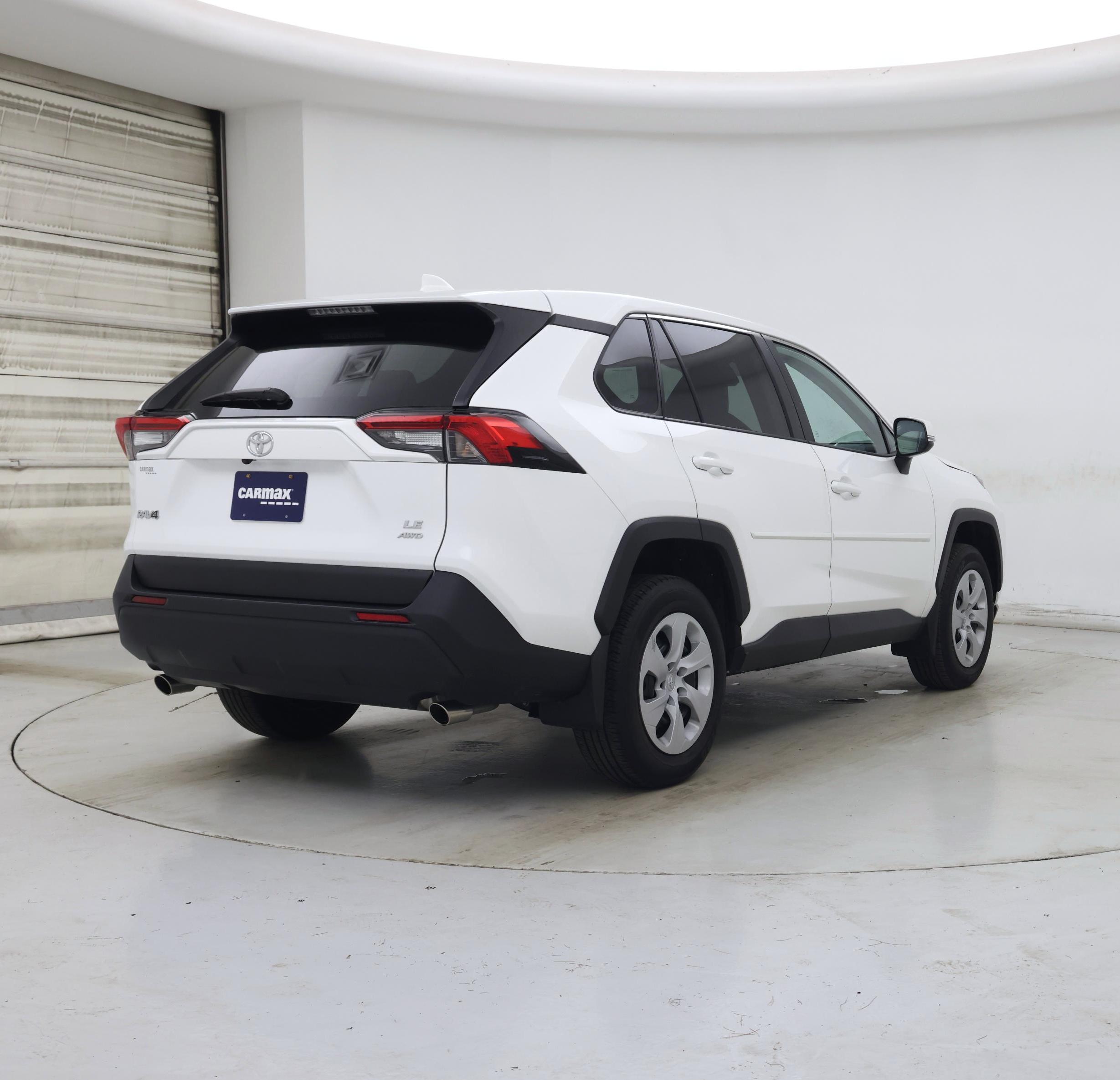 Thumbnail: 2024 Toyota RAV4 - 8