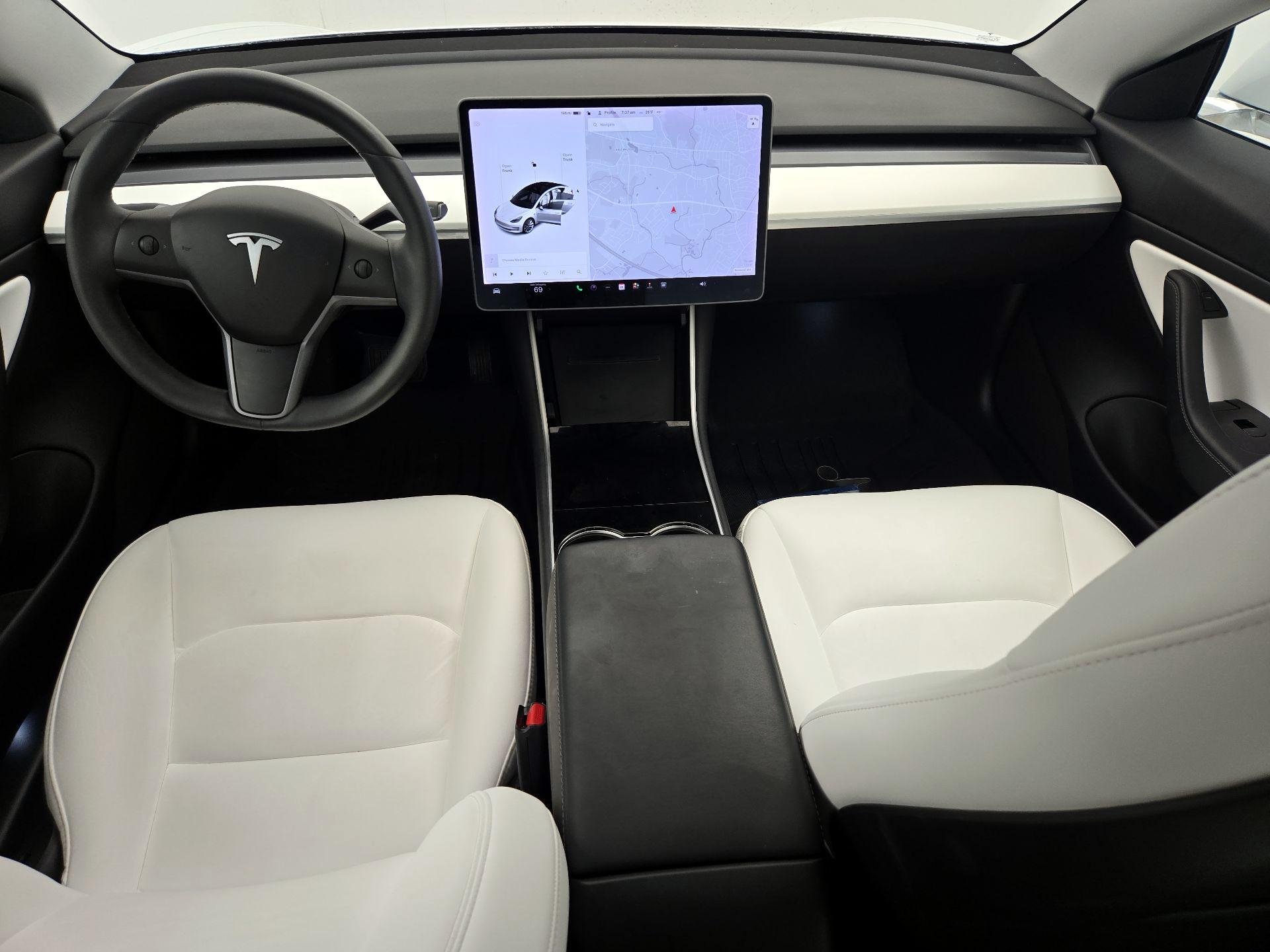 Thumbnail: 2020 Tesla Model 3 - 9