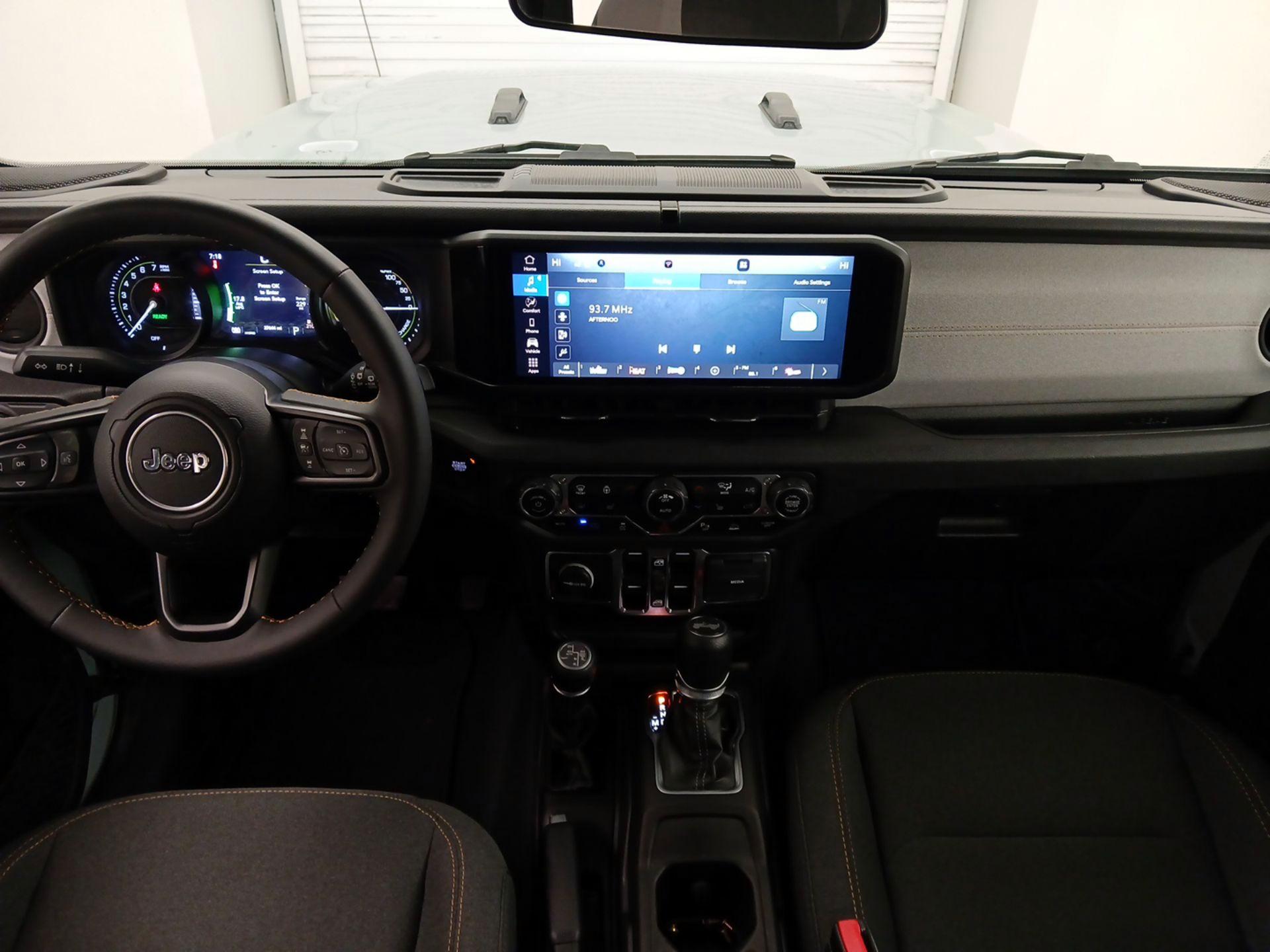 Thumbnail: 2024 Jeep Wrangler - 9