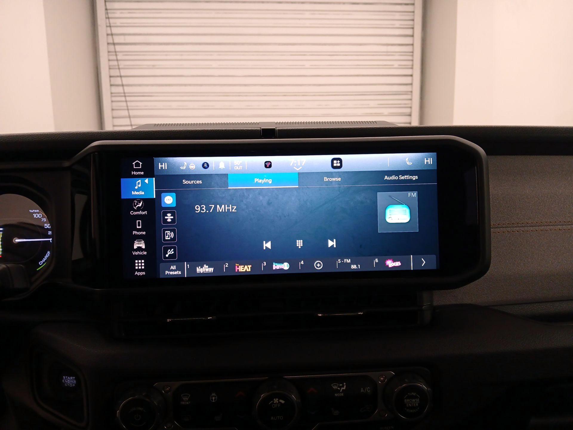 Thumbnail: 2024 Jeep Wrangler - 15