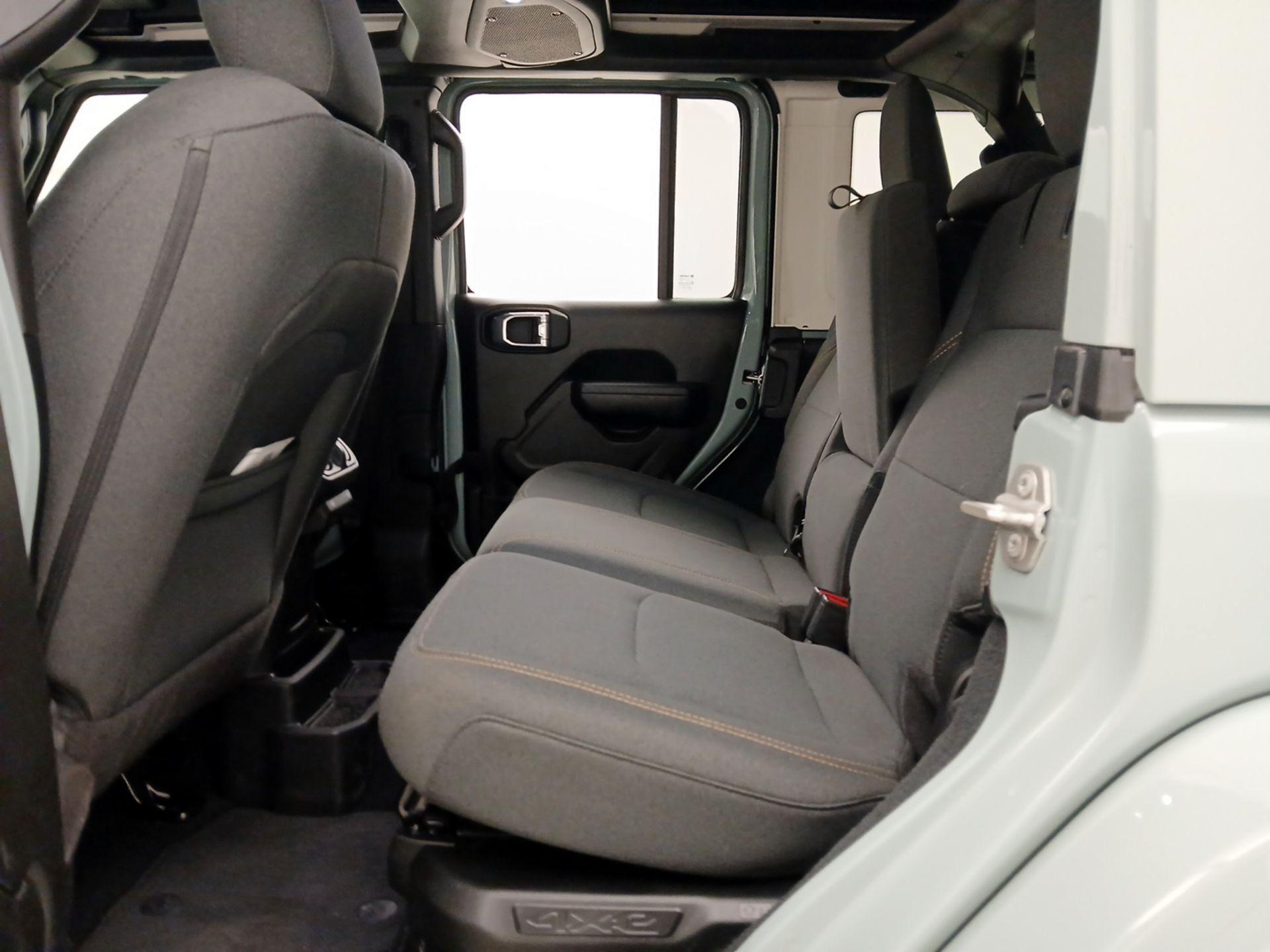 Thumbnail: 2024 Jeep Wrangler - 18