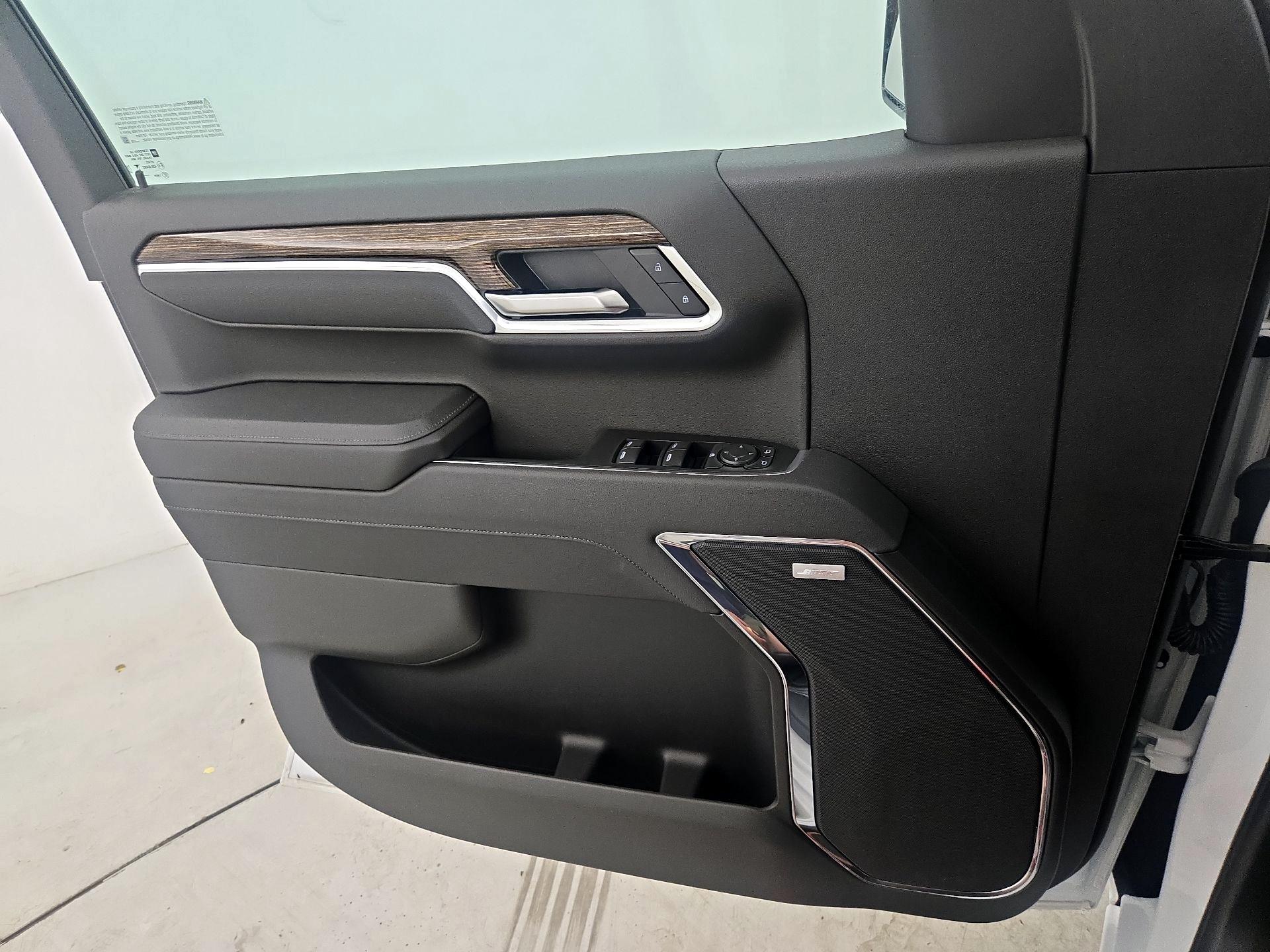 Thumbnail: 2025 GMC Sierra 1500 - 12
