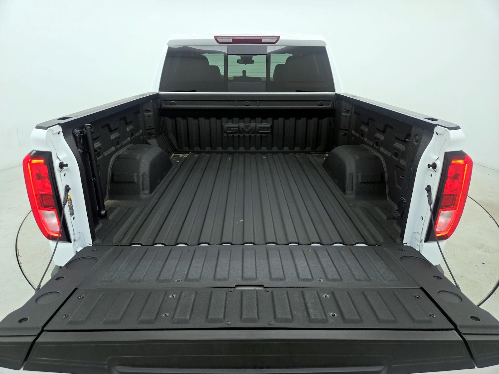 2025 GMC Sierra 1500 Elevation - Photo 23
