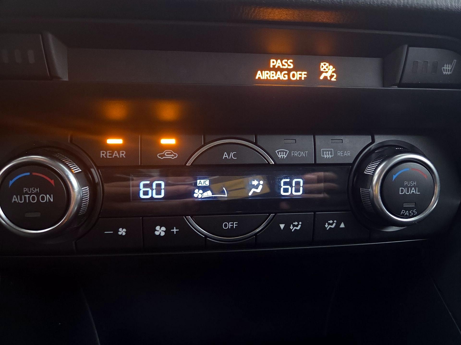 Thumbnail: 2016 Mazda CX-9 - 17