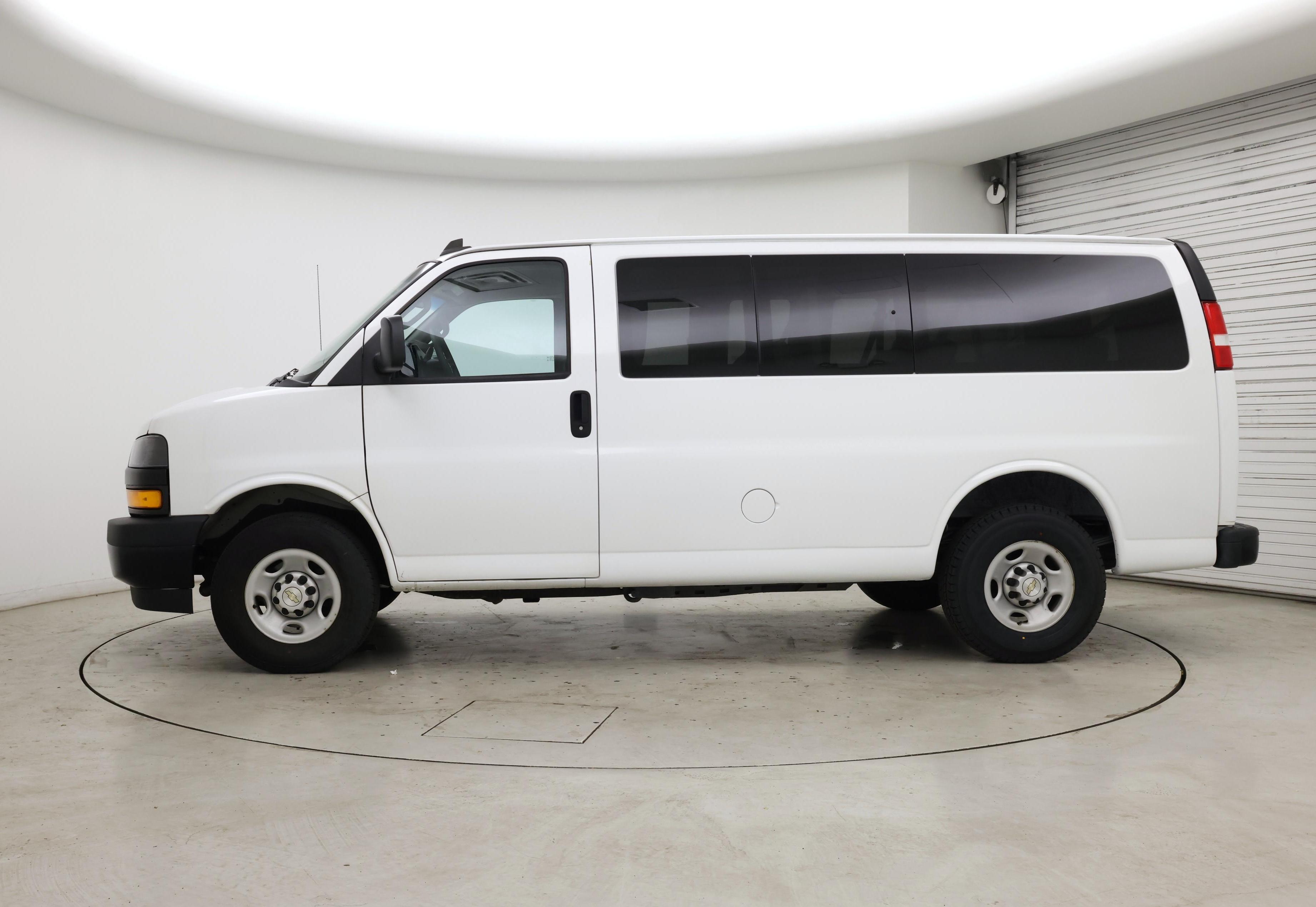 Thumbnail: 2022 Chevrolet Express - 3