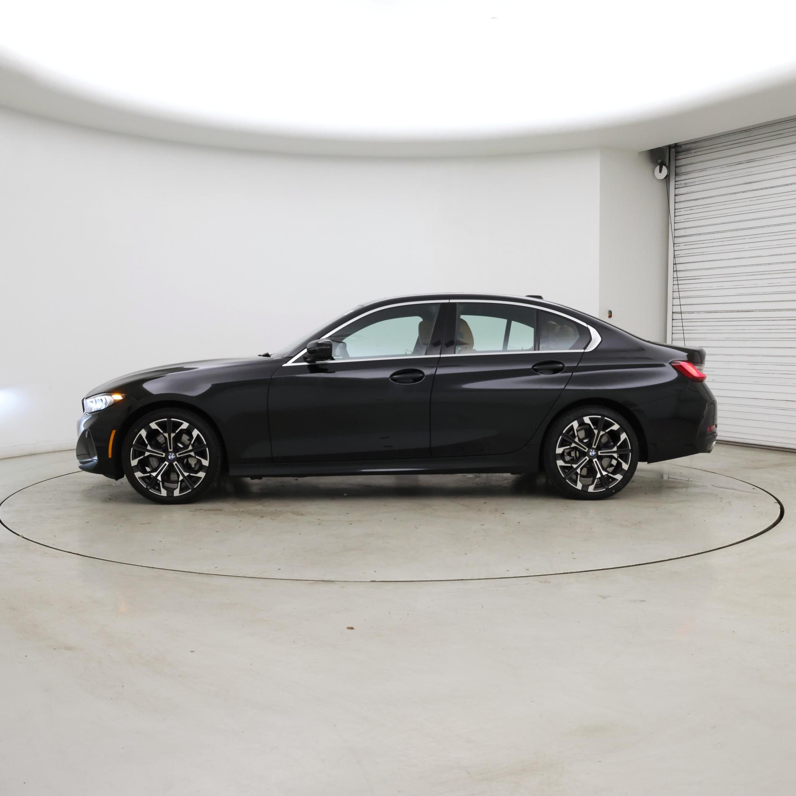 Thumbnail: 2025 BMW 3 Series - 3