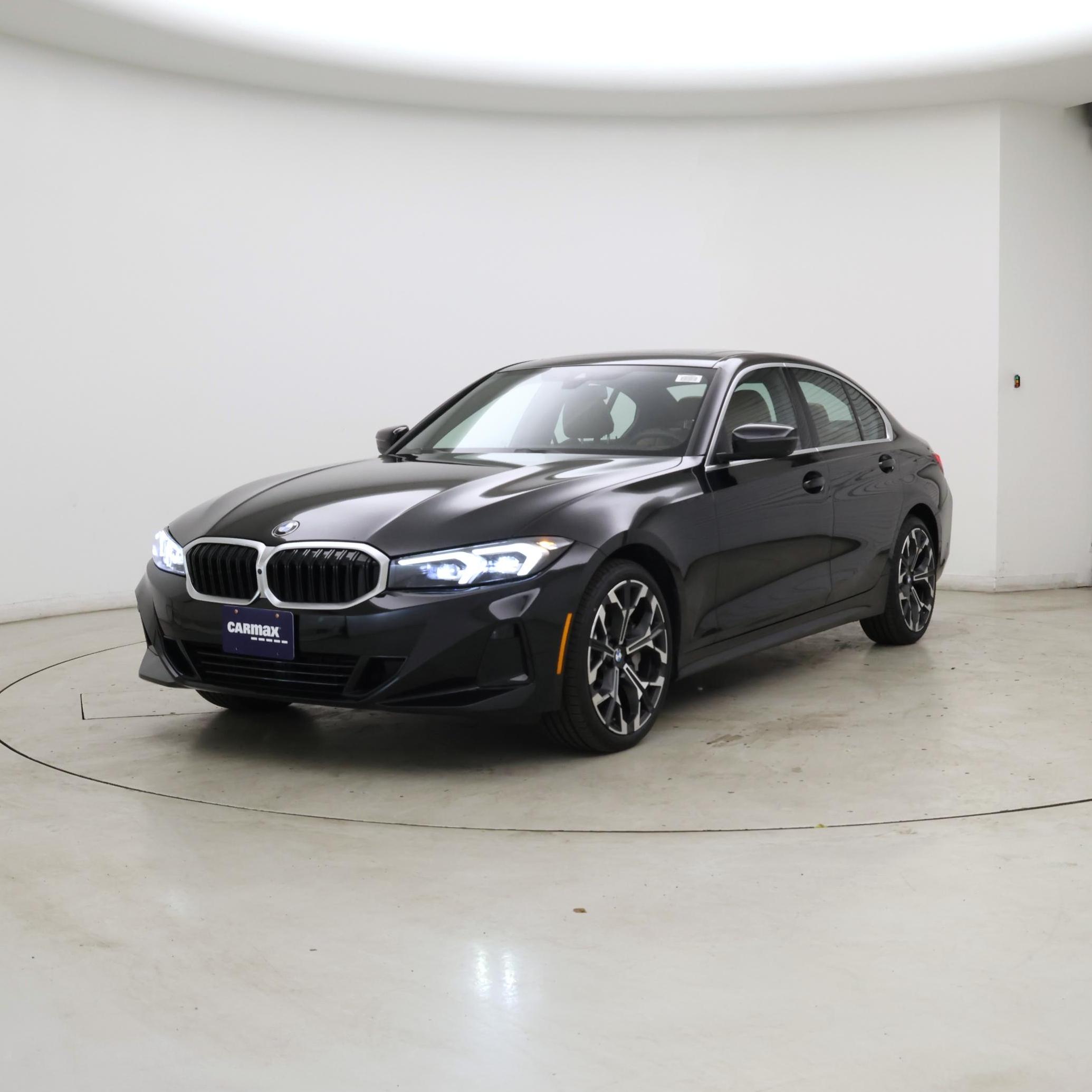 Thumbnail: 2025 BMW 3 Series - 4