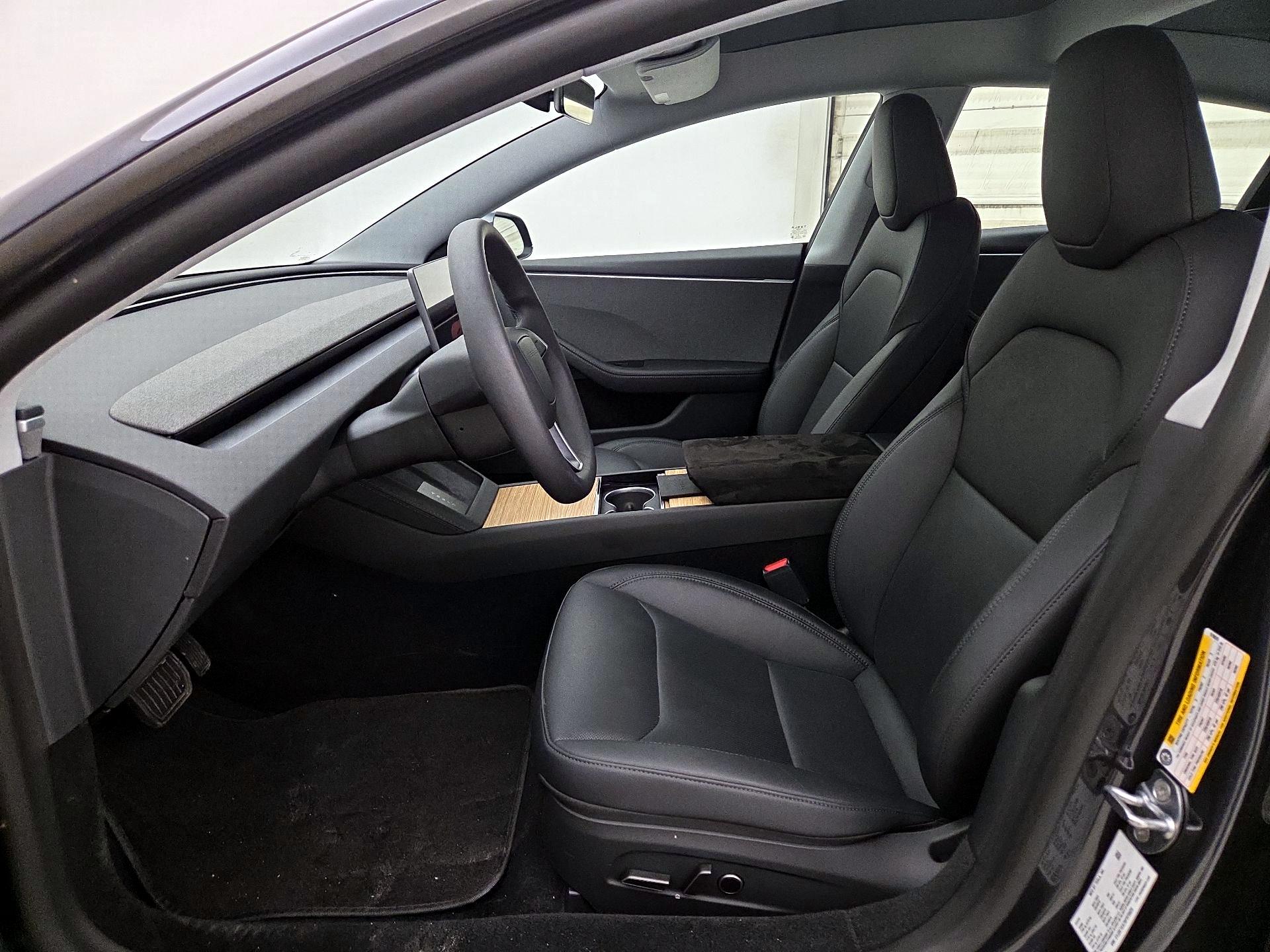 Thumbnail: 2025 Tesla Model 3 - 11