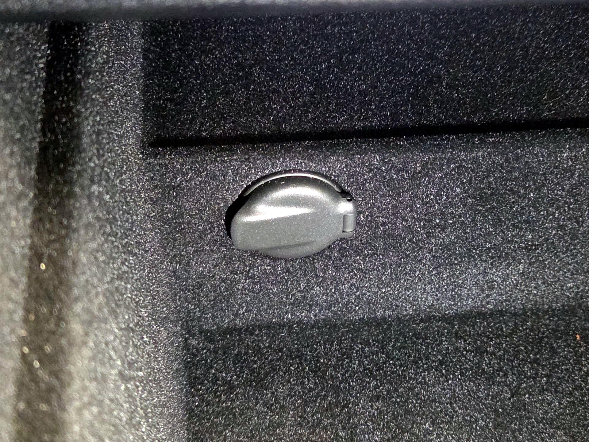 Thumbnail: 2025 Tesla Model 3 - 17