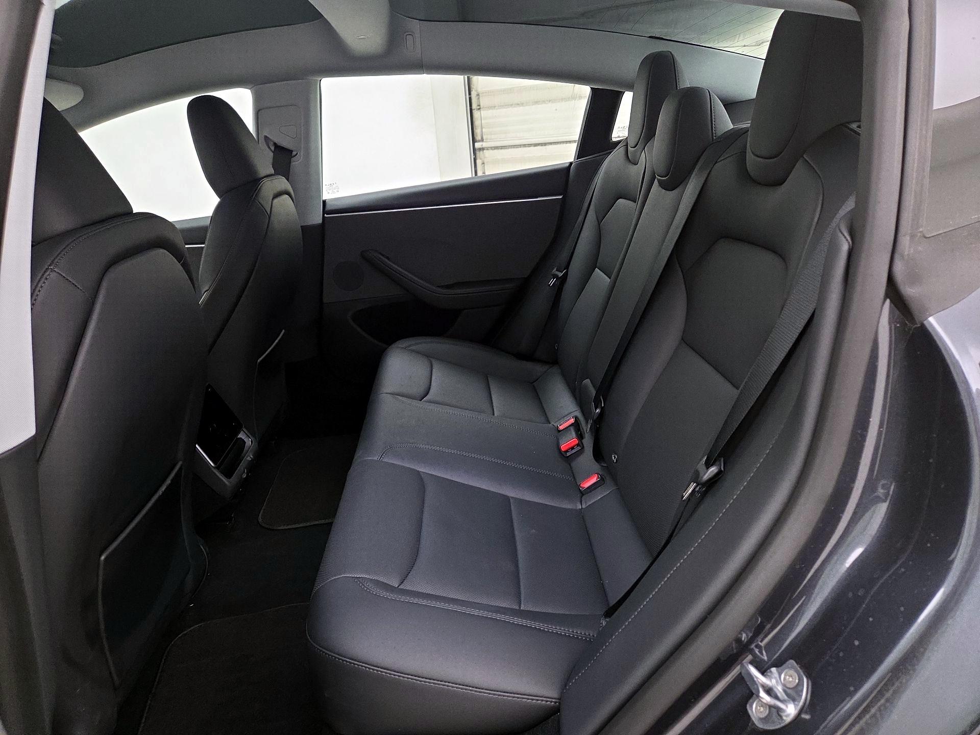 Thumbnail: 2025 Tesla Model 3 - 19