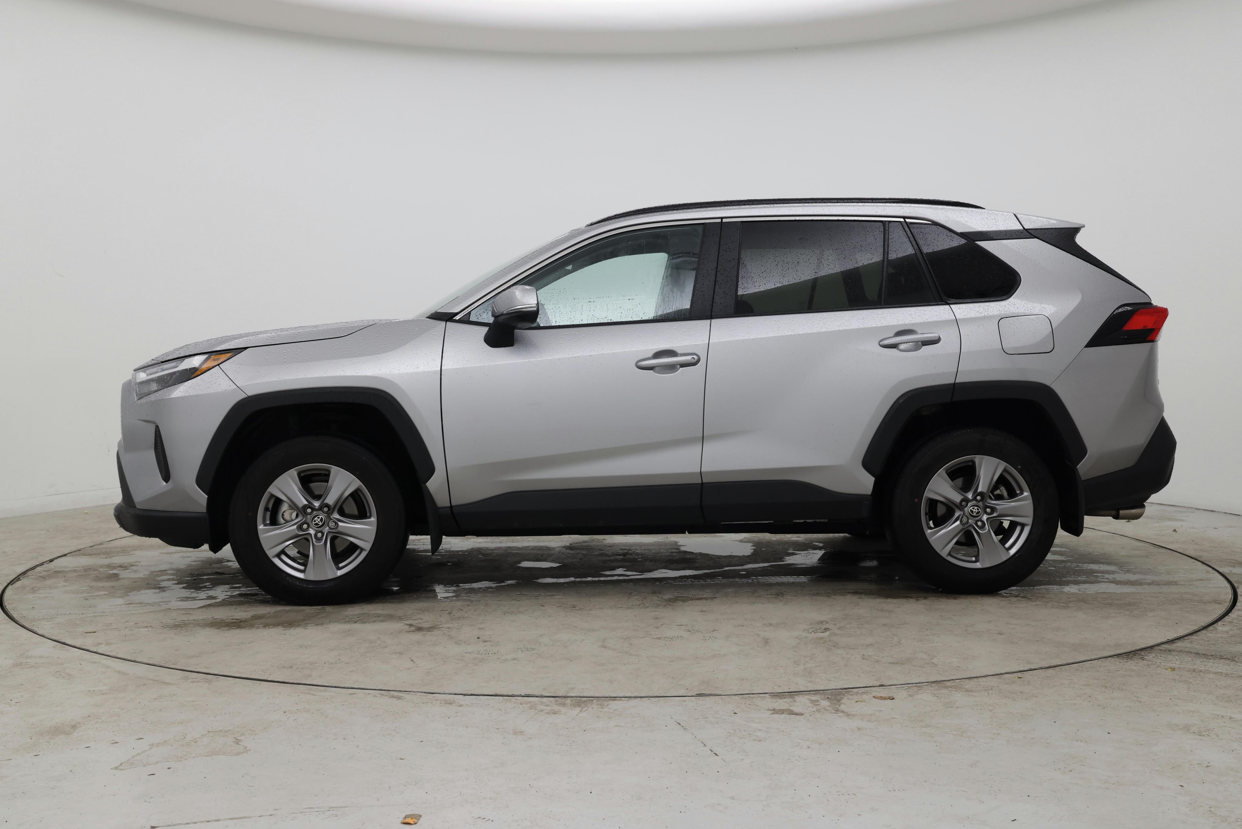 Thumbnail: 2025 Toyota RAV4 - 3